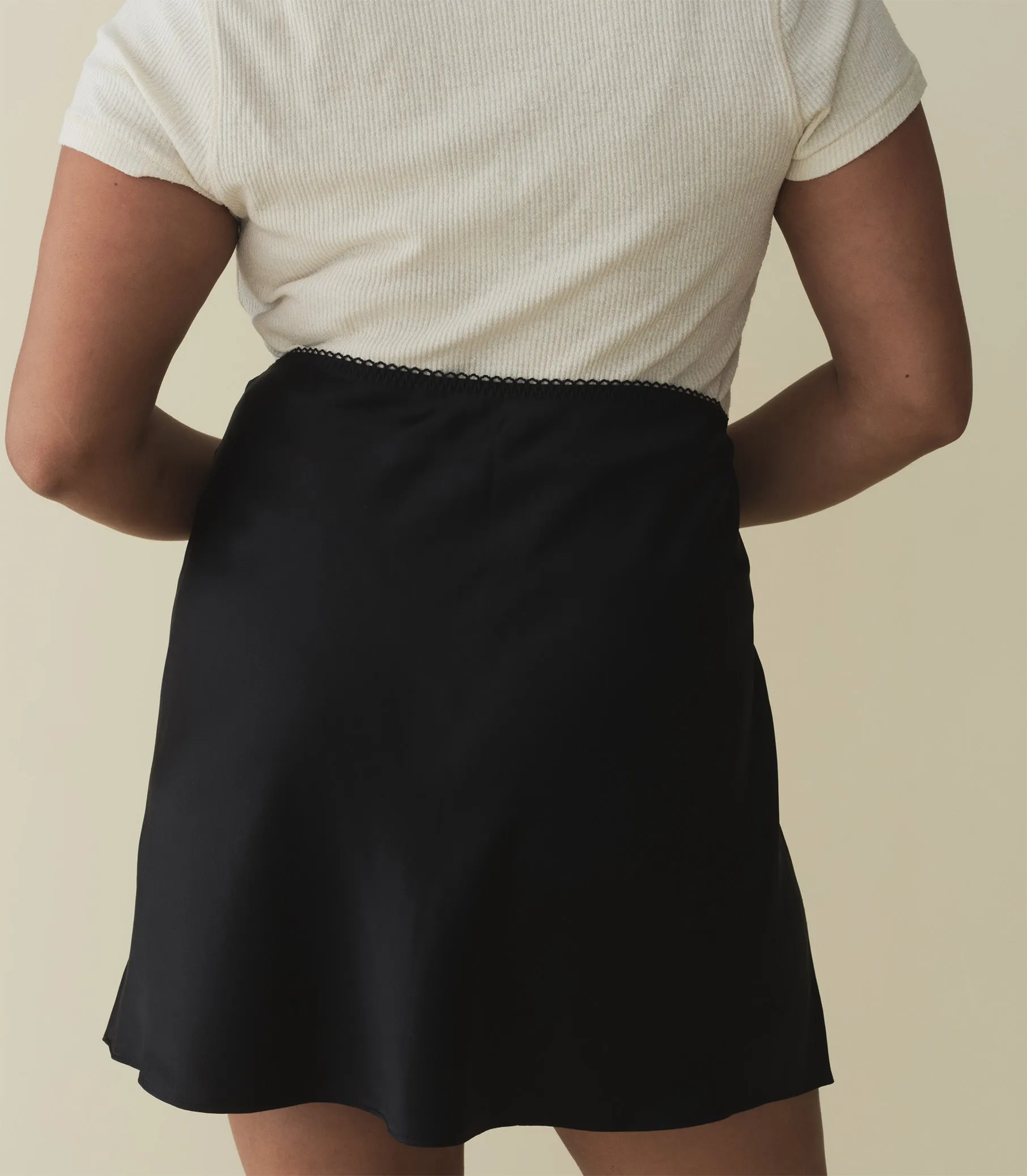 HMD -- GIULIETTA SKIRT -- NOIR sold by Doen product image thumbnail 5