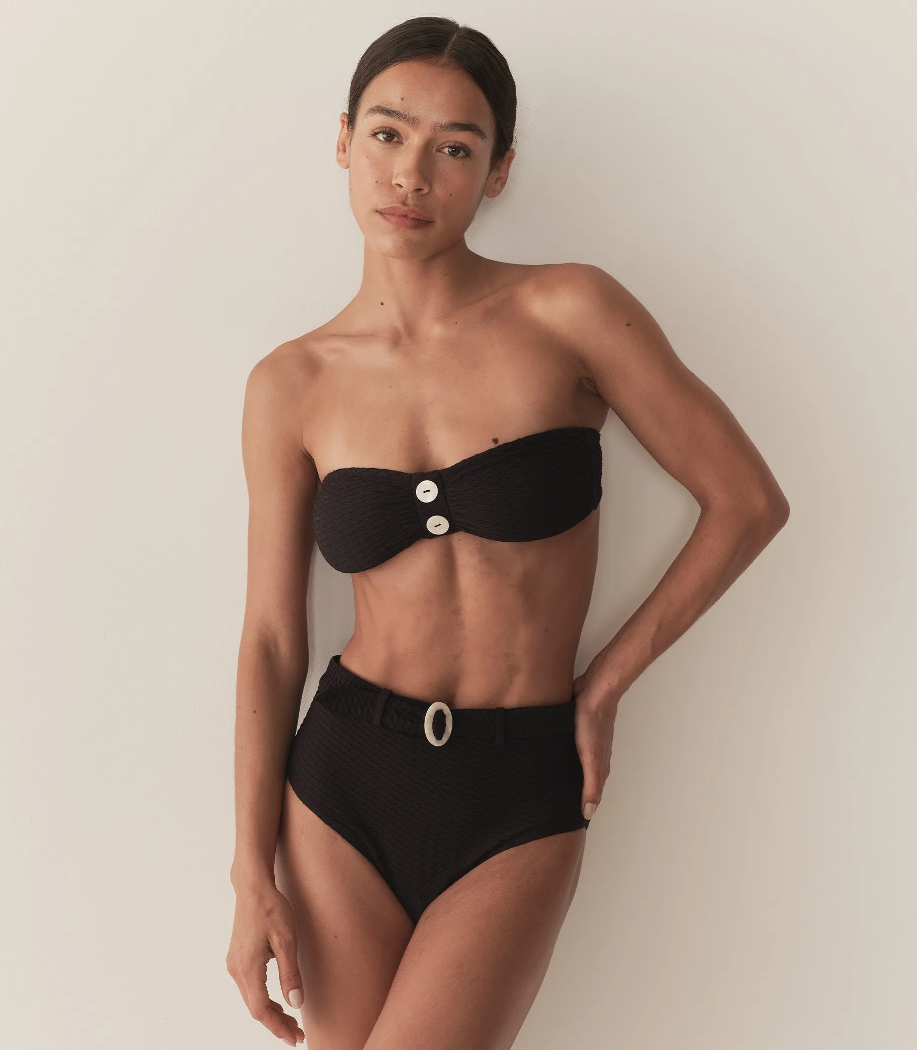 RIVA BIKINI TOP -- NERO sold by Doen product image thumbnail 2