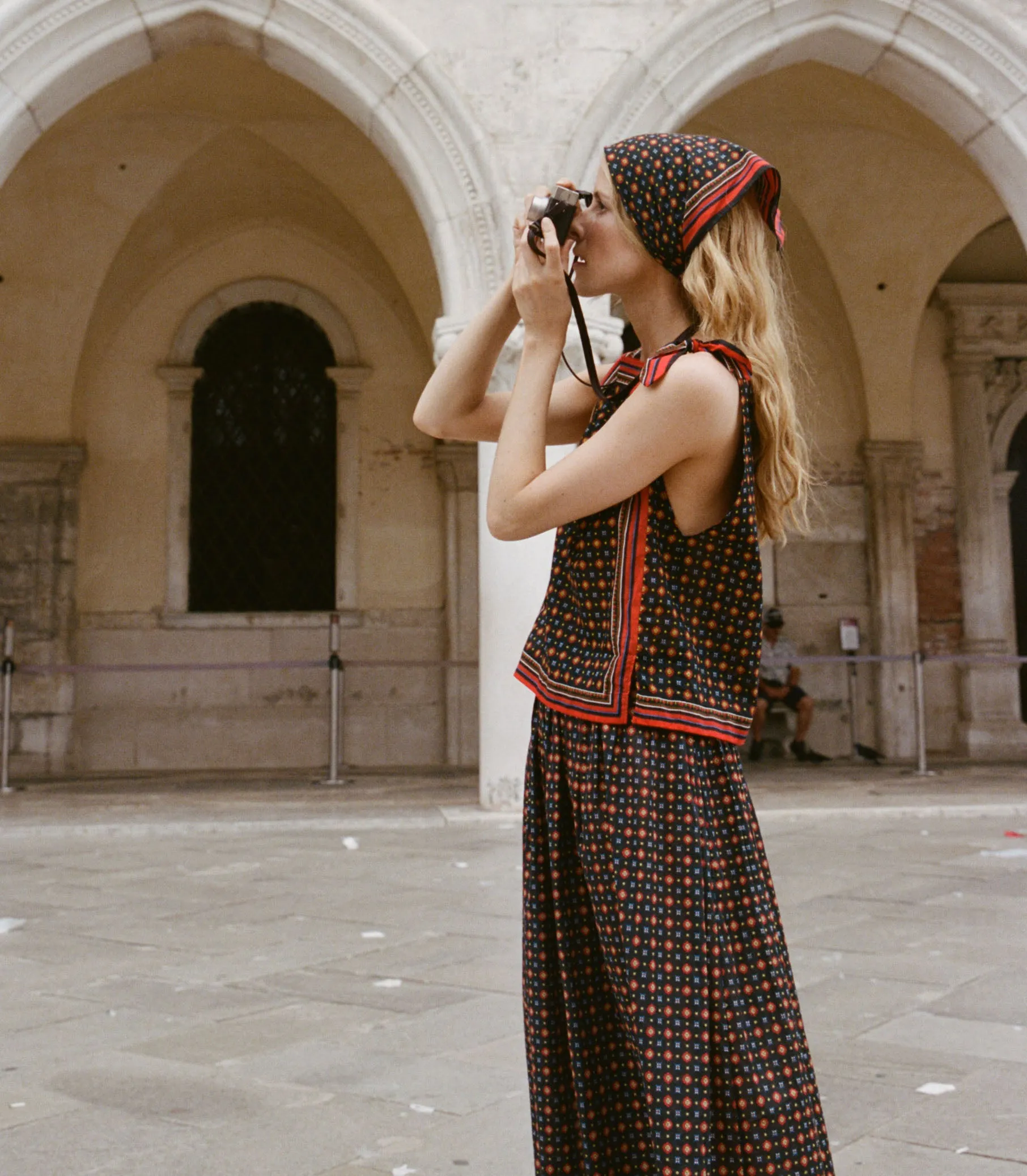 PETIT PENNY BANDANA -- NOIR MONTMARTRE FOULARD sold by Doen product image thumbnail 2