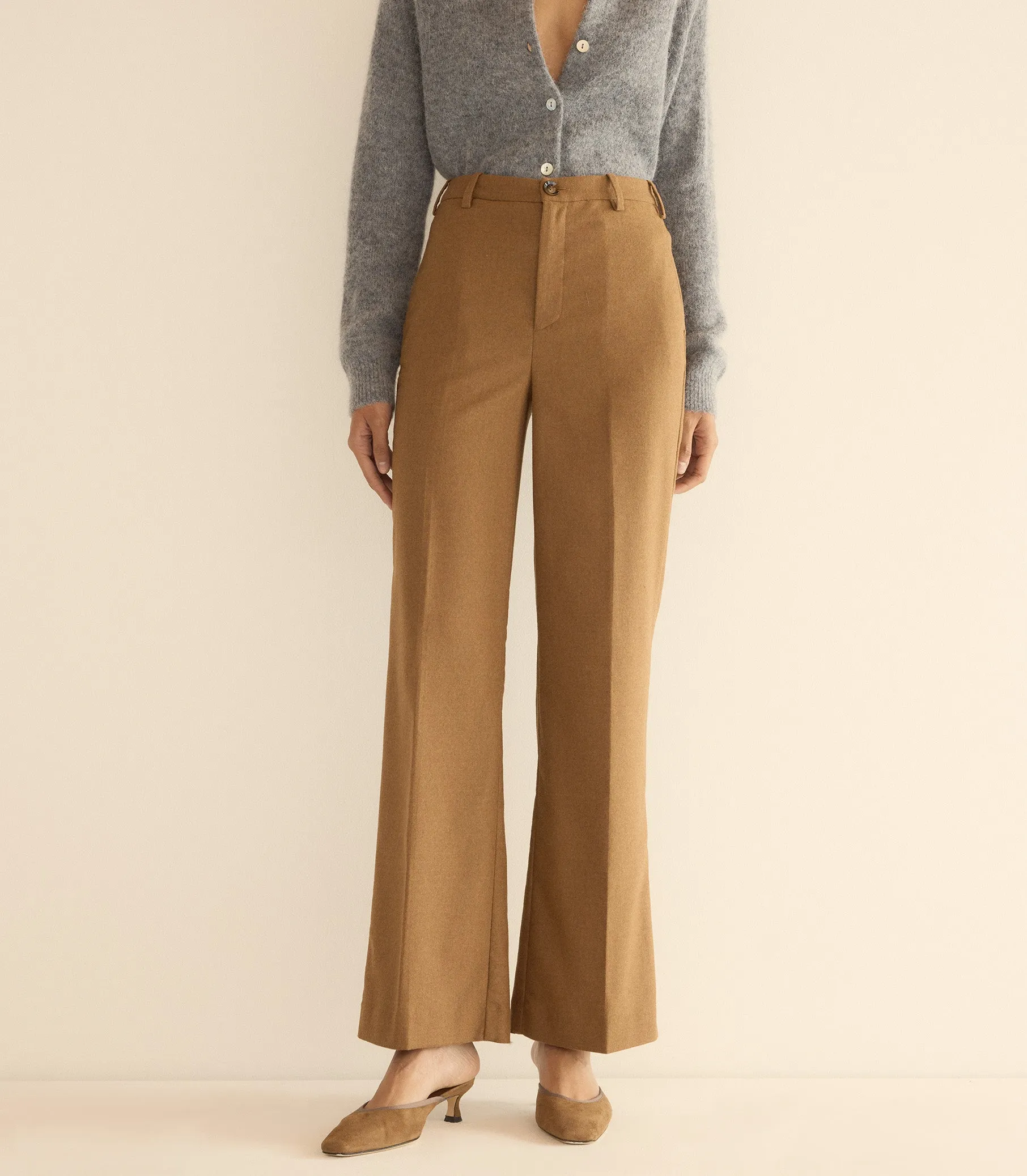 BERNARDE PANT -- CAMEL sold by Doen