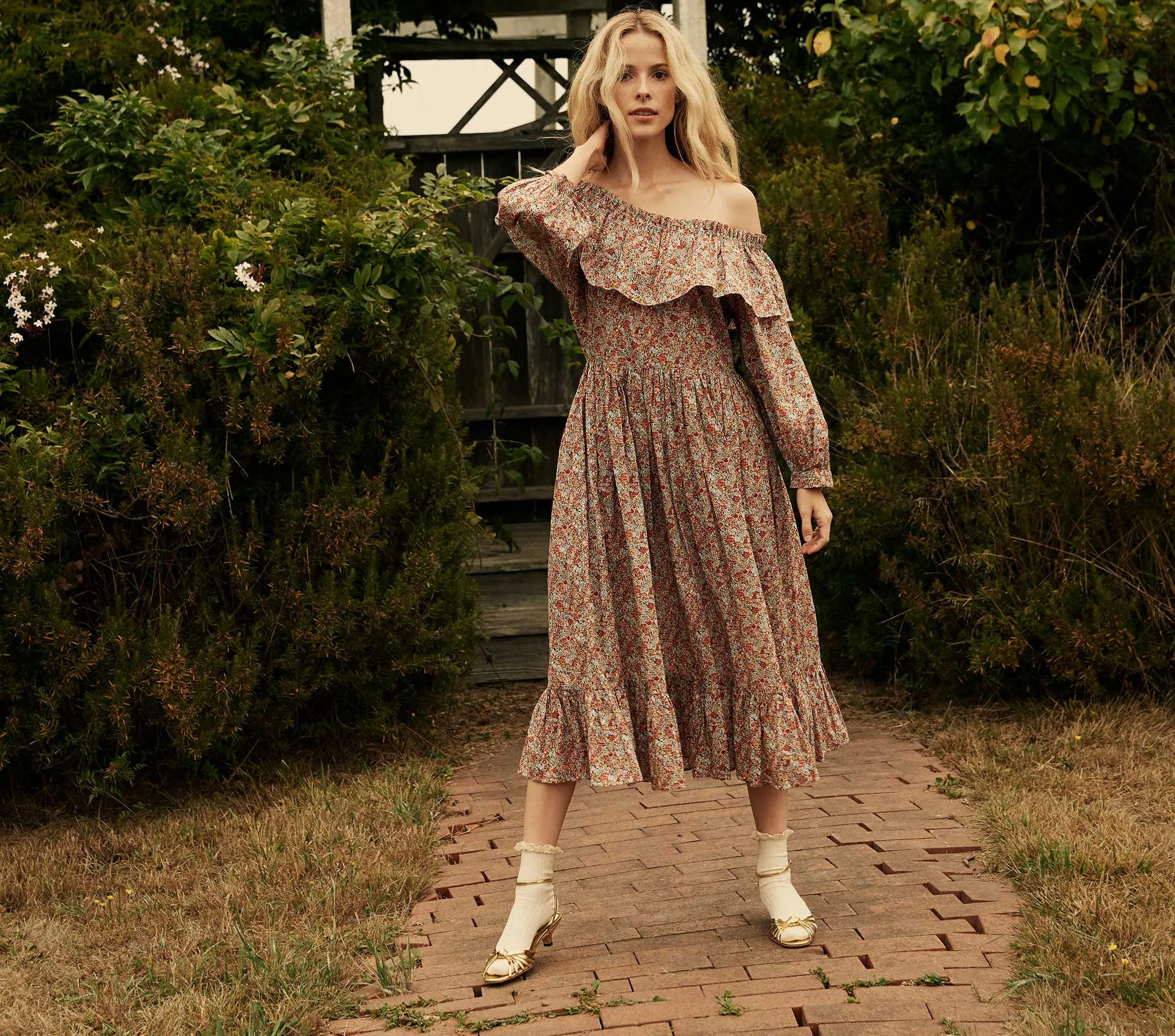 HMD -- DARCY DRESS -- RED CHIVE sold by Doen