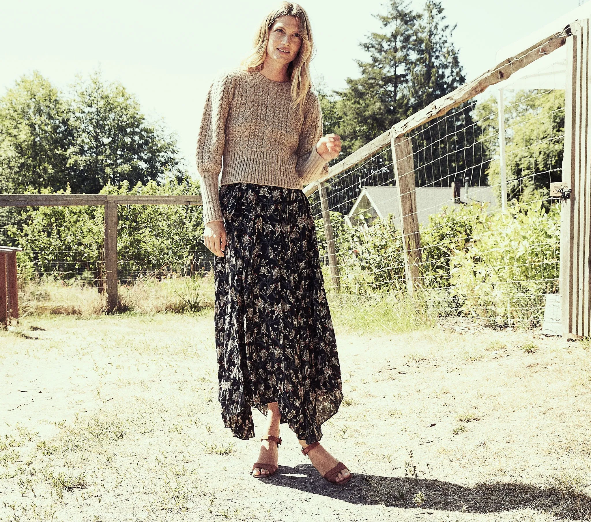 HMD -- MULBERRY SWEATER -- DUNE sold by Doen product image thumbnail 2