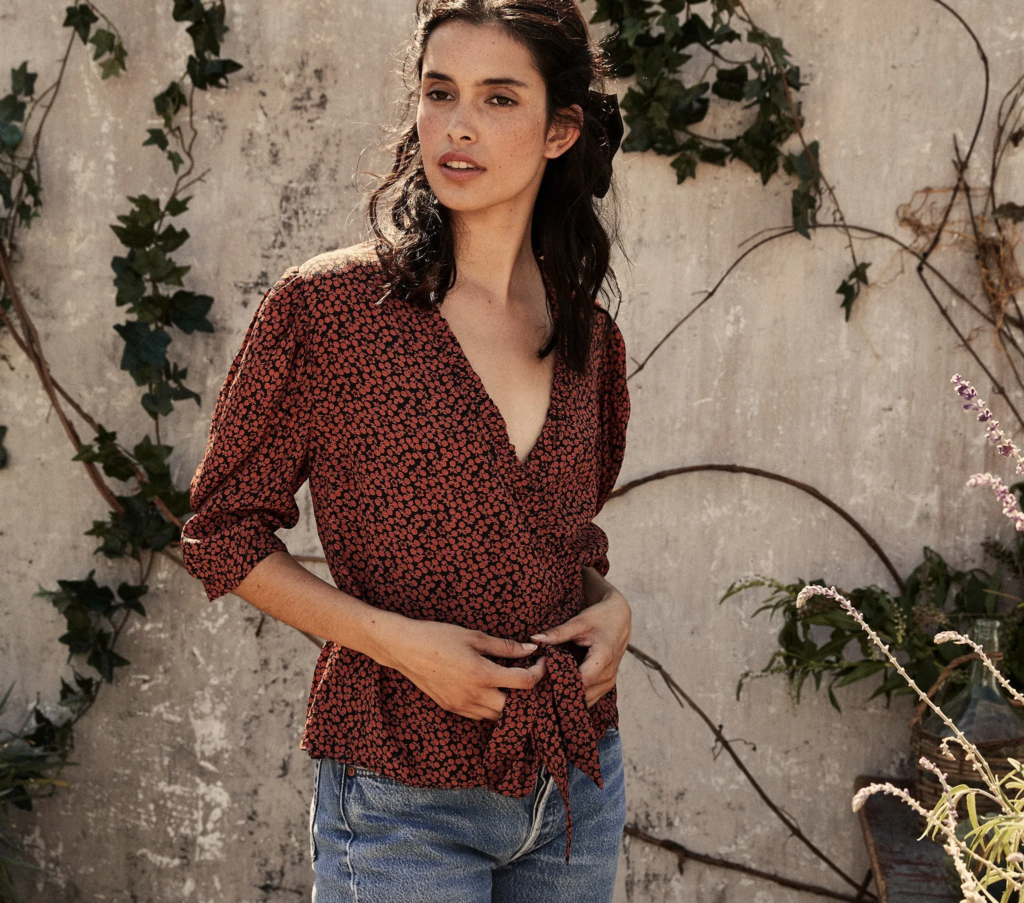 HMD -- AMARANTA TOP -- NAVY/RED CHERRY WILLOW sold by Doen product image thumbnail 5