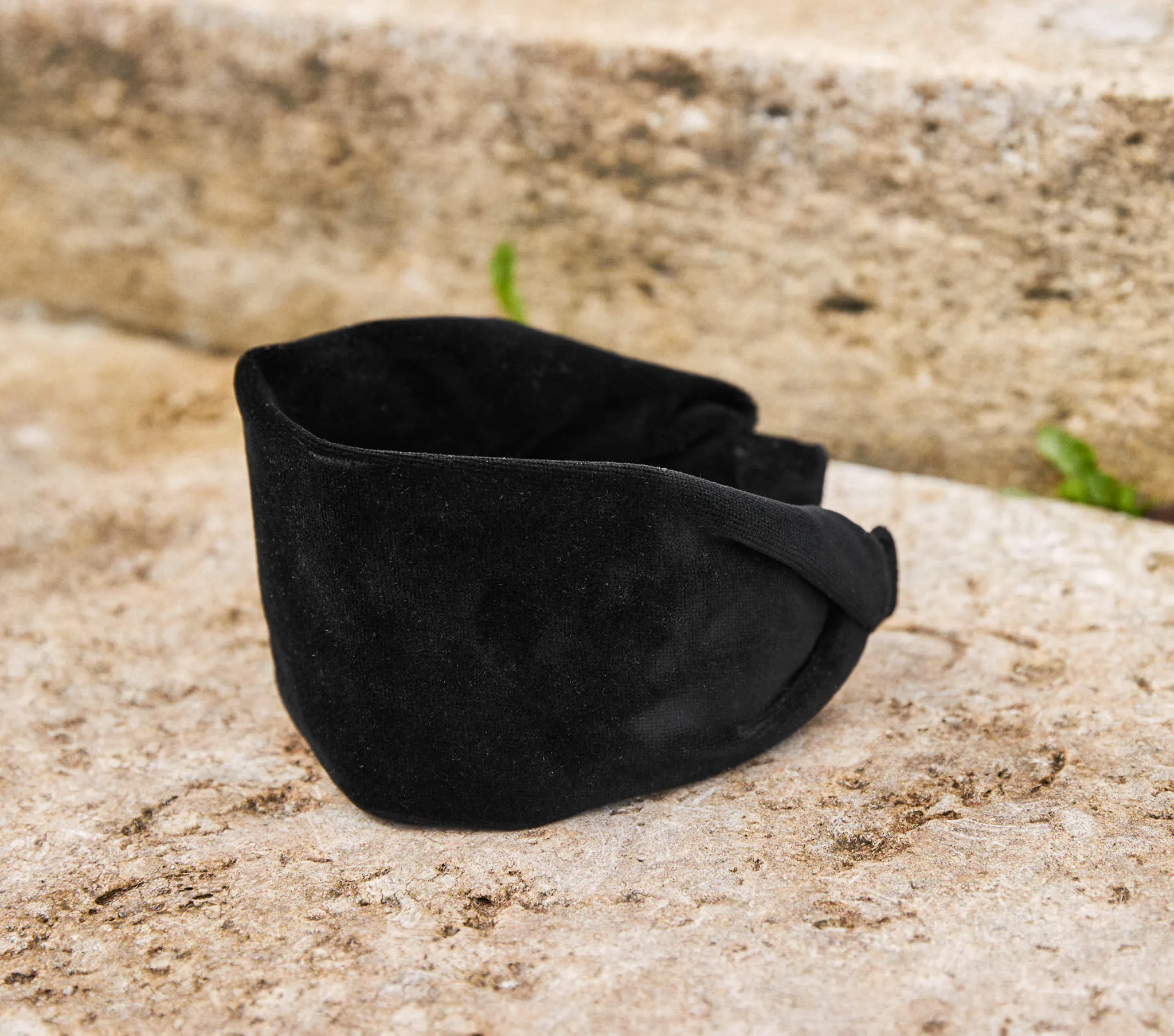 HMD -- MILDRED HEADBAND -- BLACK sold by Doen product image thumbnail 4