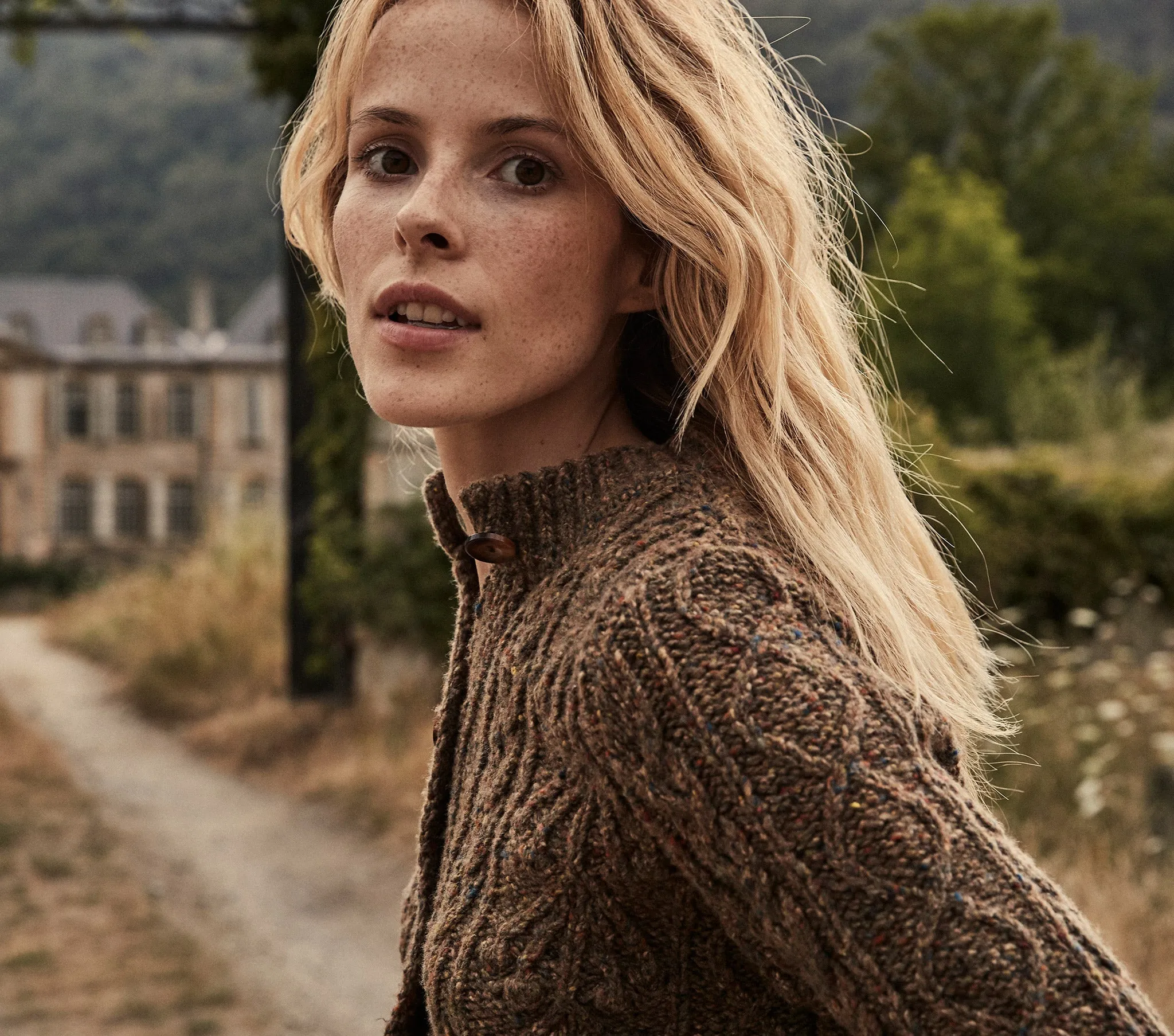 HMD -- VERONA CARDIGAN SWEATER -- HICKORY sold by Doen product image thumbnail 3