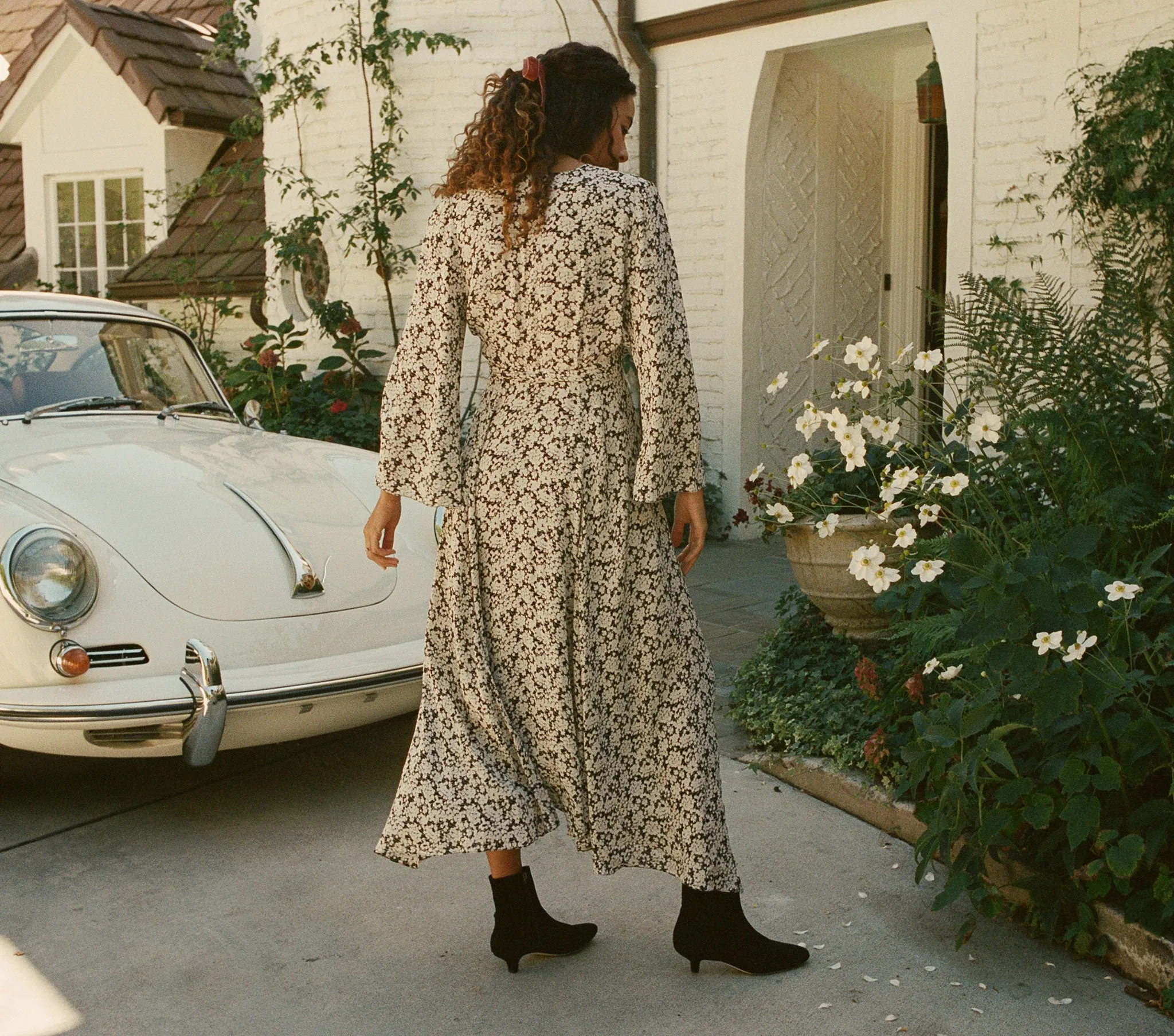 HMD -- AUGUSTA DRESS -- DEEP INK FADED QUEEN ANNE'S FLORAL sold by Doen product image thumbnail 5