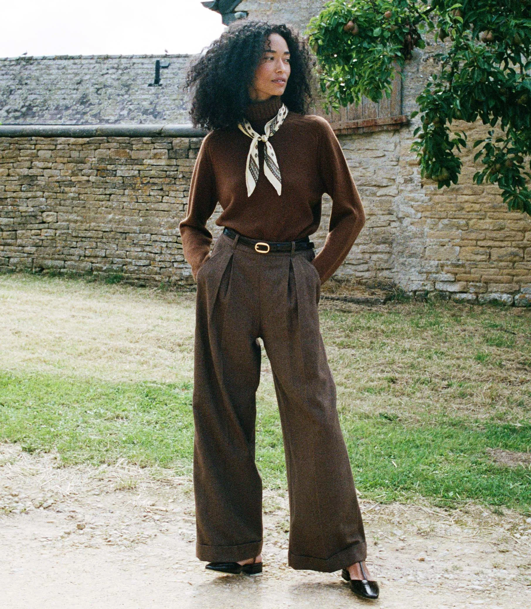 HMD -- LAWRENCE PANT -- BROWN HERRINGBONE sold by Doen