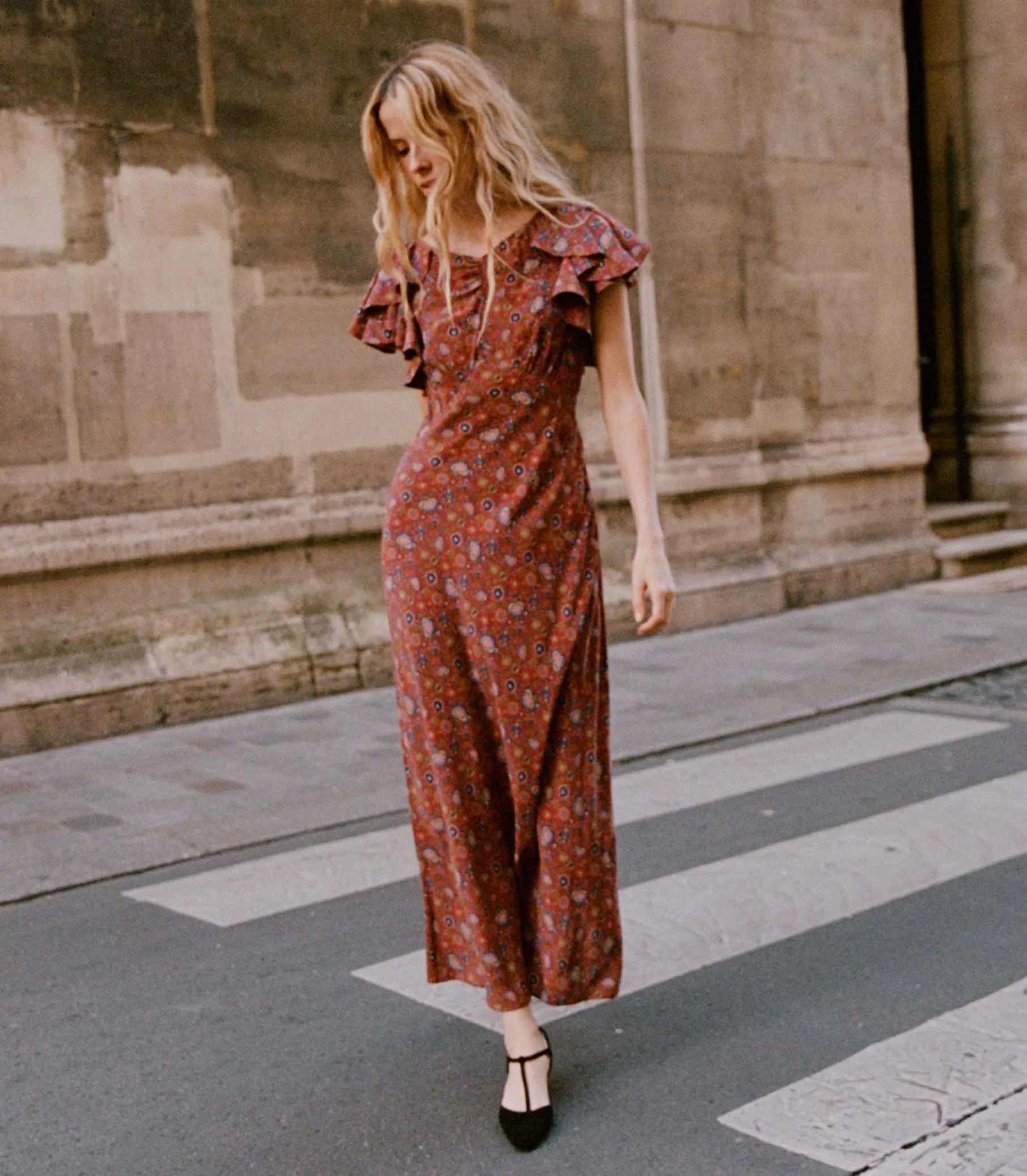 HMD -- BEATRIZ DRESS -- ROUGE RIVIERA MEDALLION sold by Doen