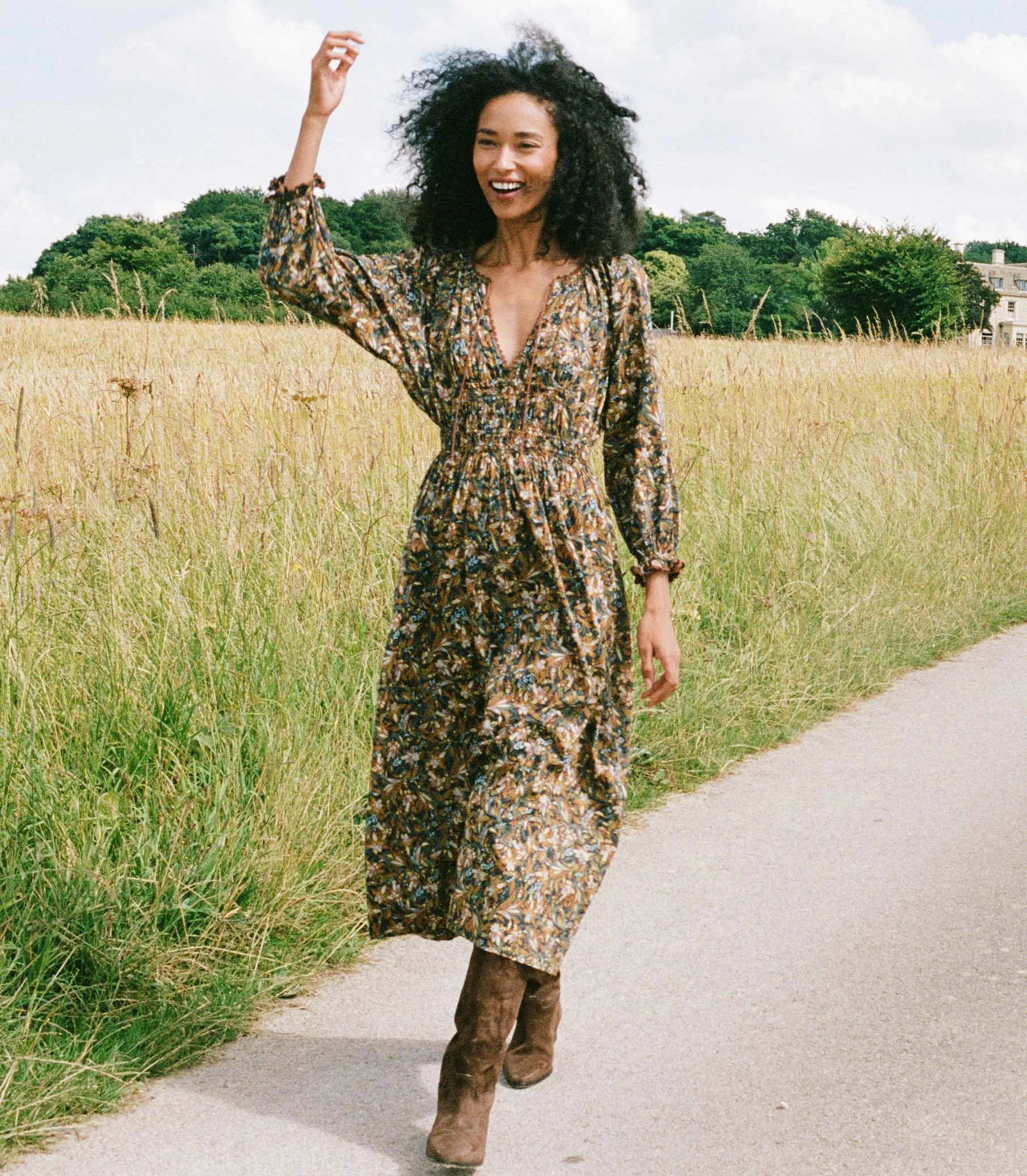 HMD -- DELFINA DRESS -- NOIR NARCISSUS FLORAL sold by Doen product image thumbnail 4