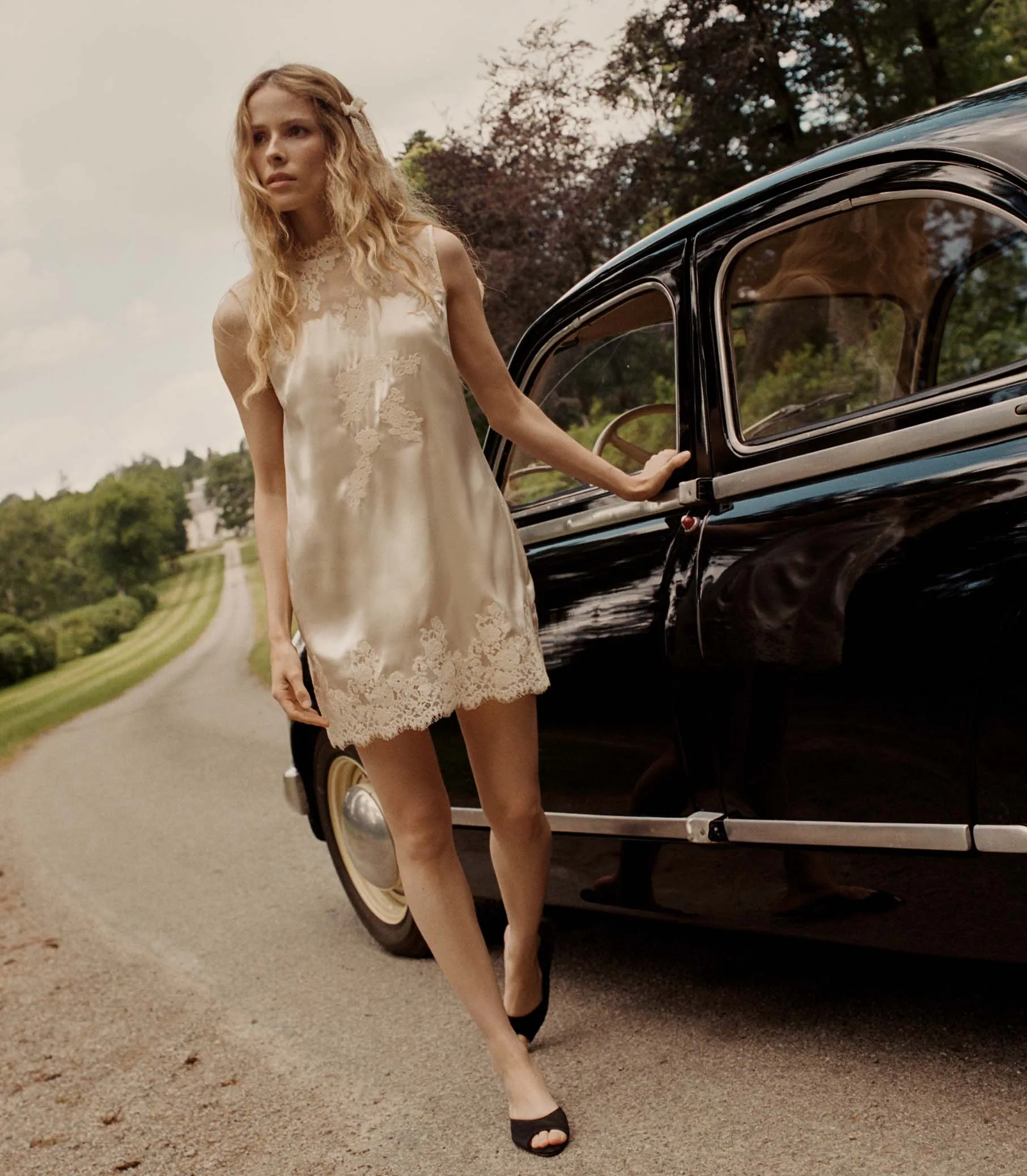 HMD -- VALERIA DRESS -- CANDLELIGHT sold by Doen product image thumbnail 2