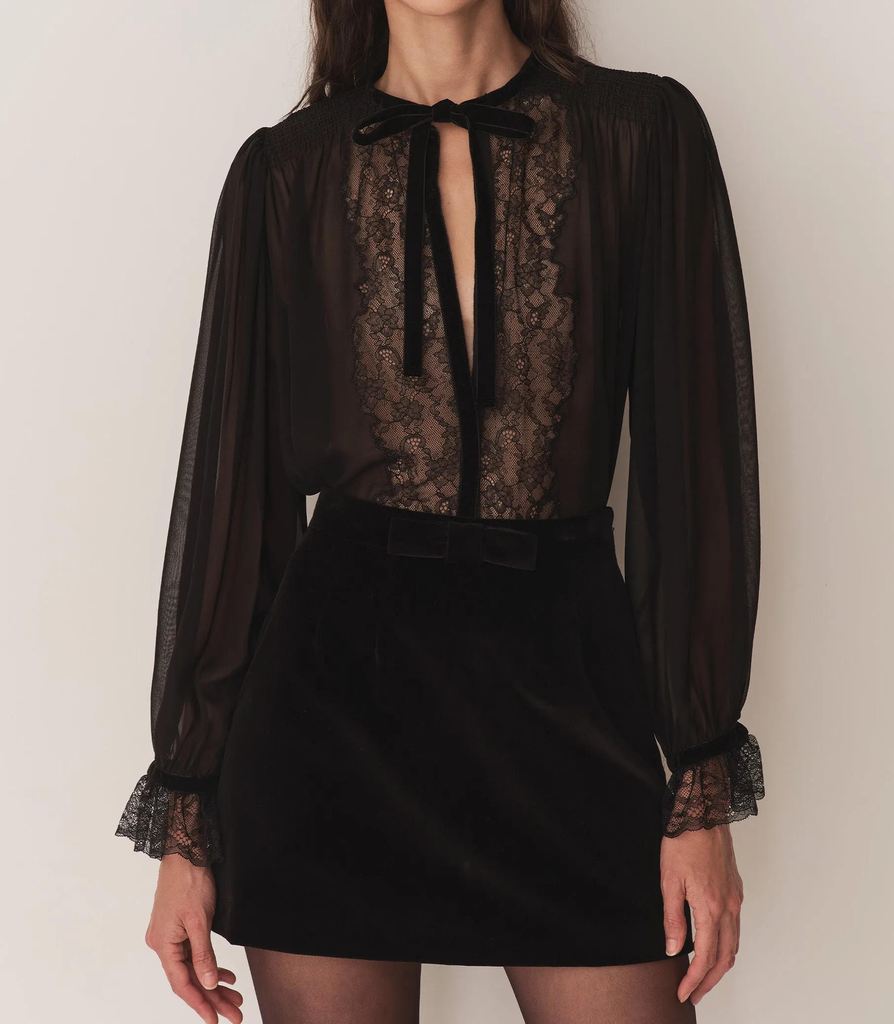 HMD -- LEIA TOP -- BLACK sold by Doen product image thumbnail 2