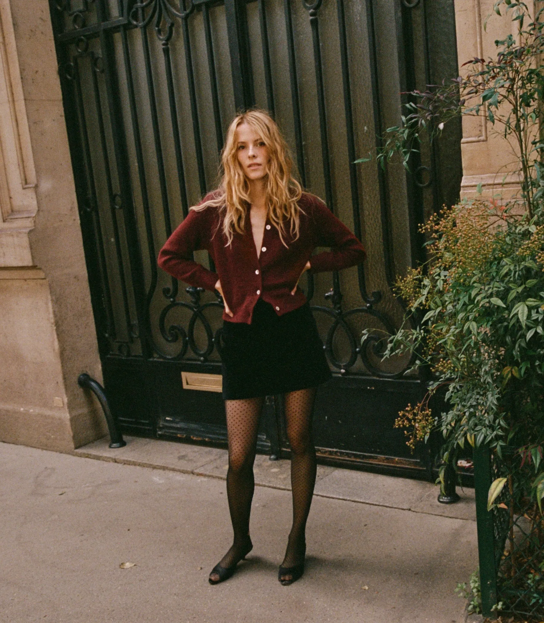 HMD -- PETRA CARDIGAN -- BORDEAUX sold by Doen