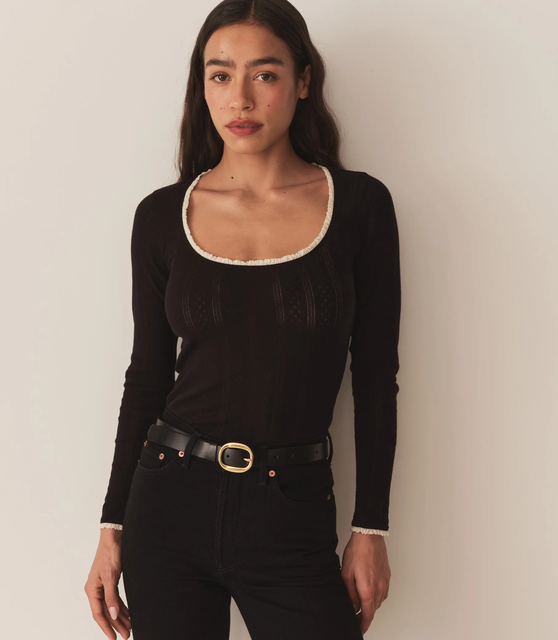 HMD -- ROMY TEE -- BLACK sold by Doen