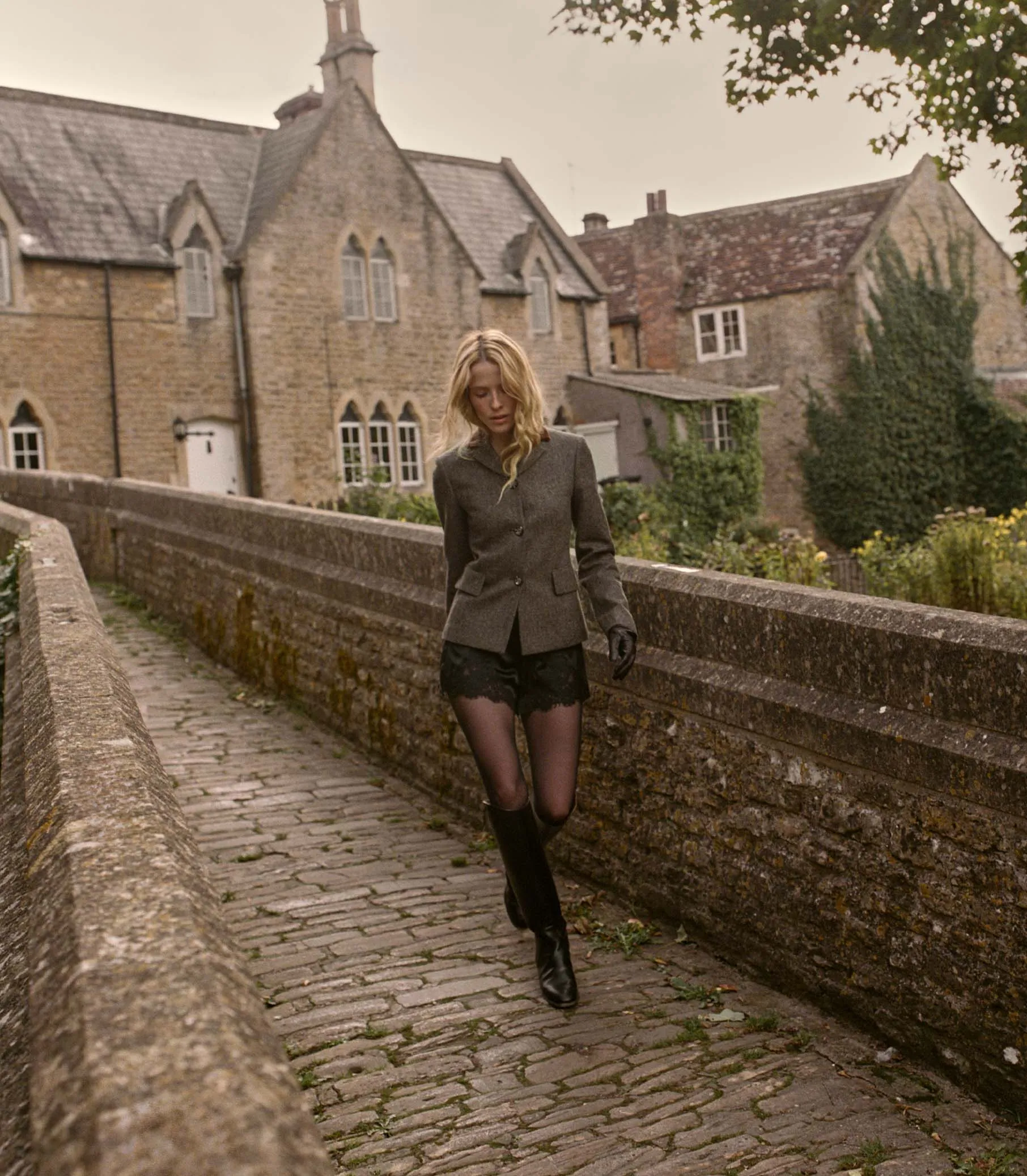 IONA SHORT -- BLACK sold by Doen product image thumbnail 2