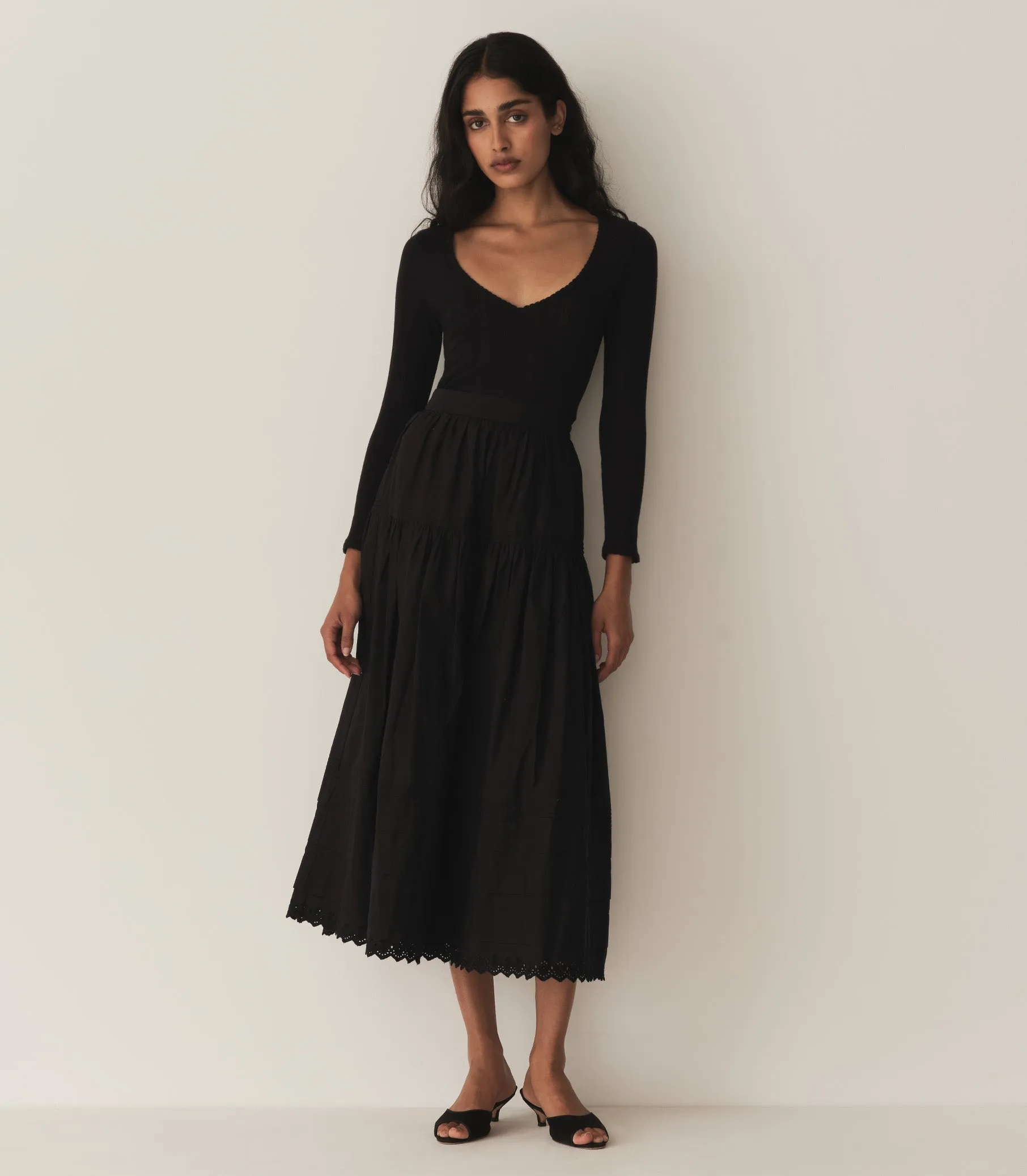 HMD -- CILLA TEE -- BLACK sold by Doen product image thumbnail 2