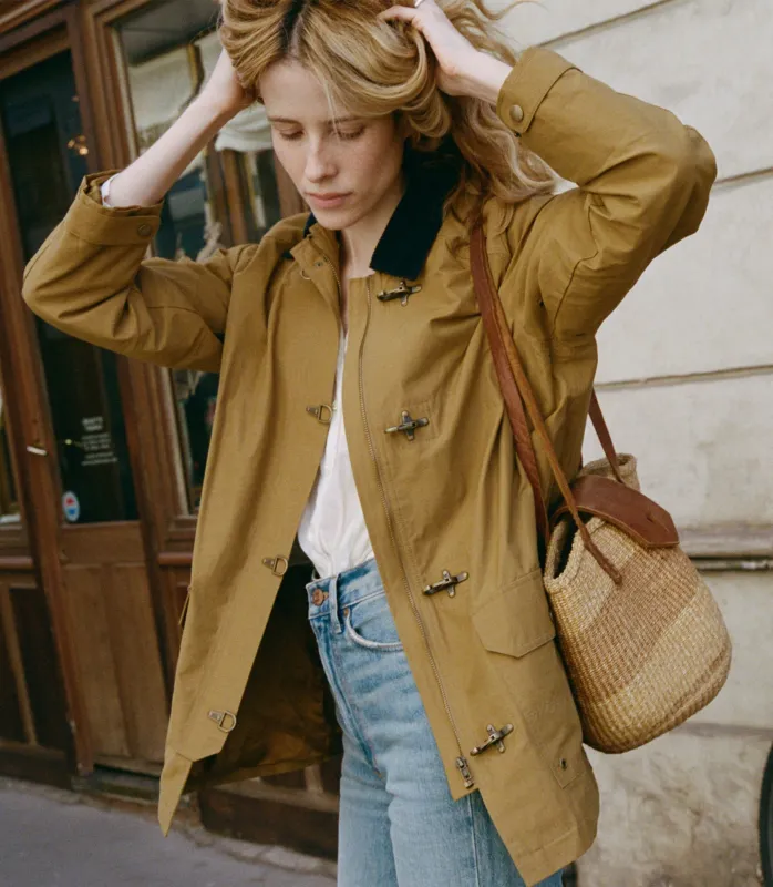 HMD -- WAVERLEY RAINCOAT -- ANTELOPE sold by Doen