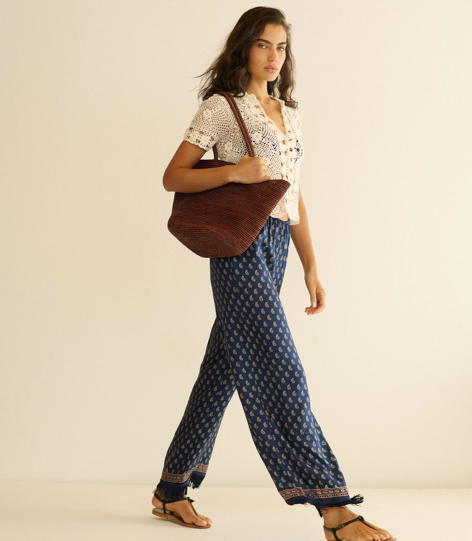 HARBOUR TOTE -- MARRON RAFFIA sold by Doen