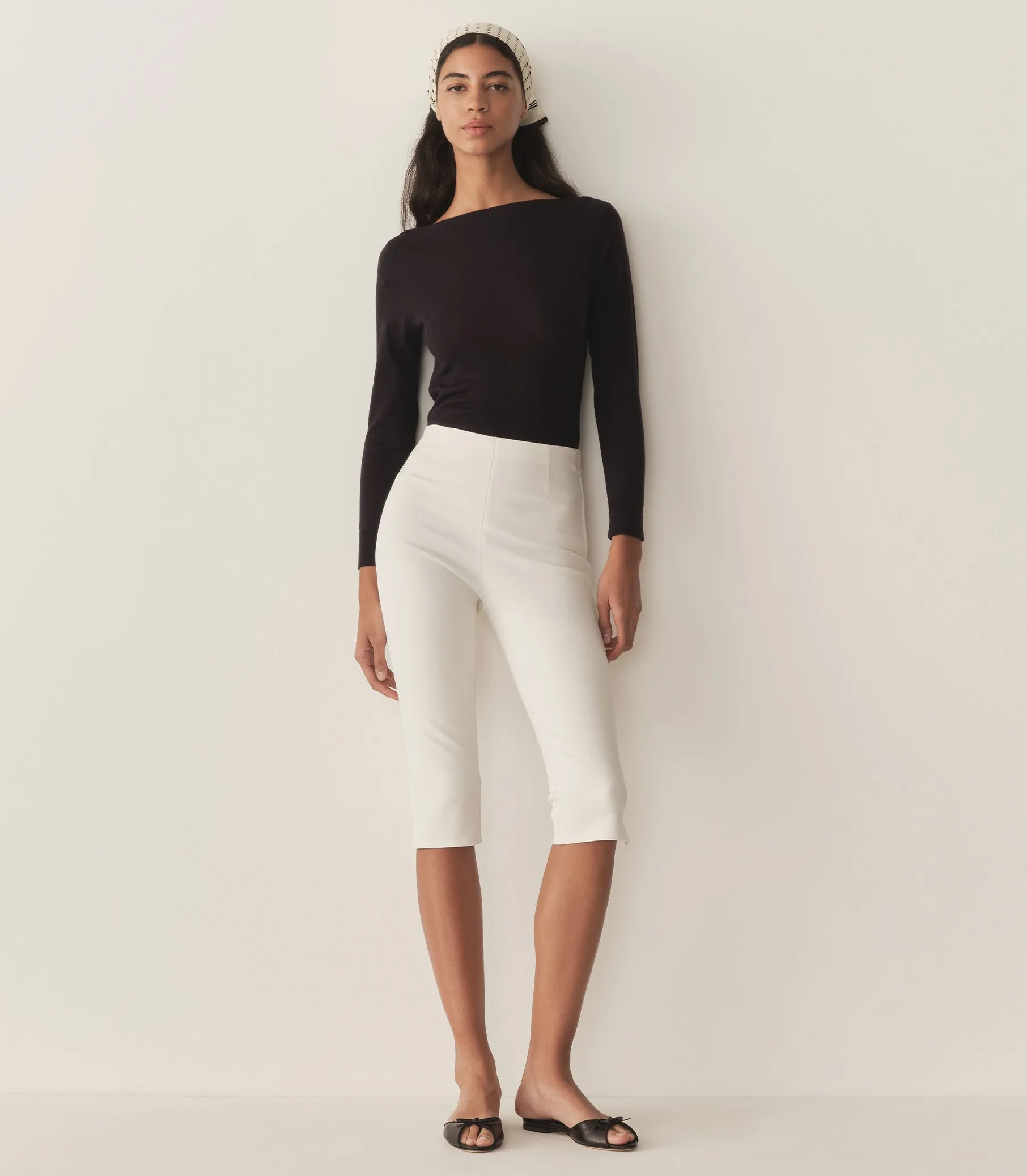 HMD -- LULA CAPRI PANT -- SALT sold by Doen