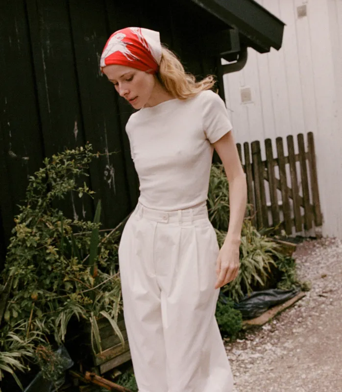 HMD -- PAULINE TEE -- SALT made by Doen