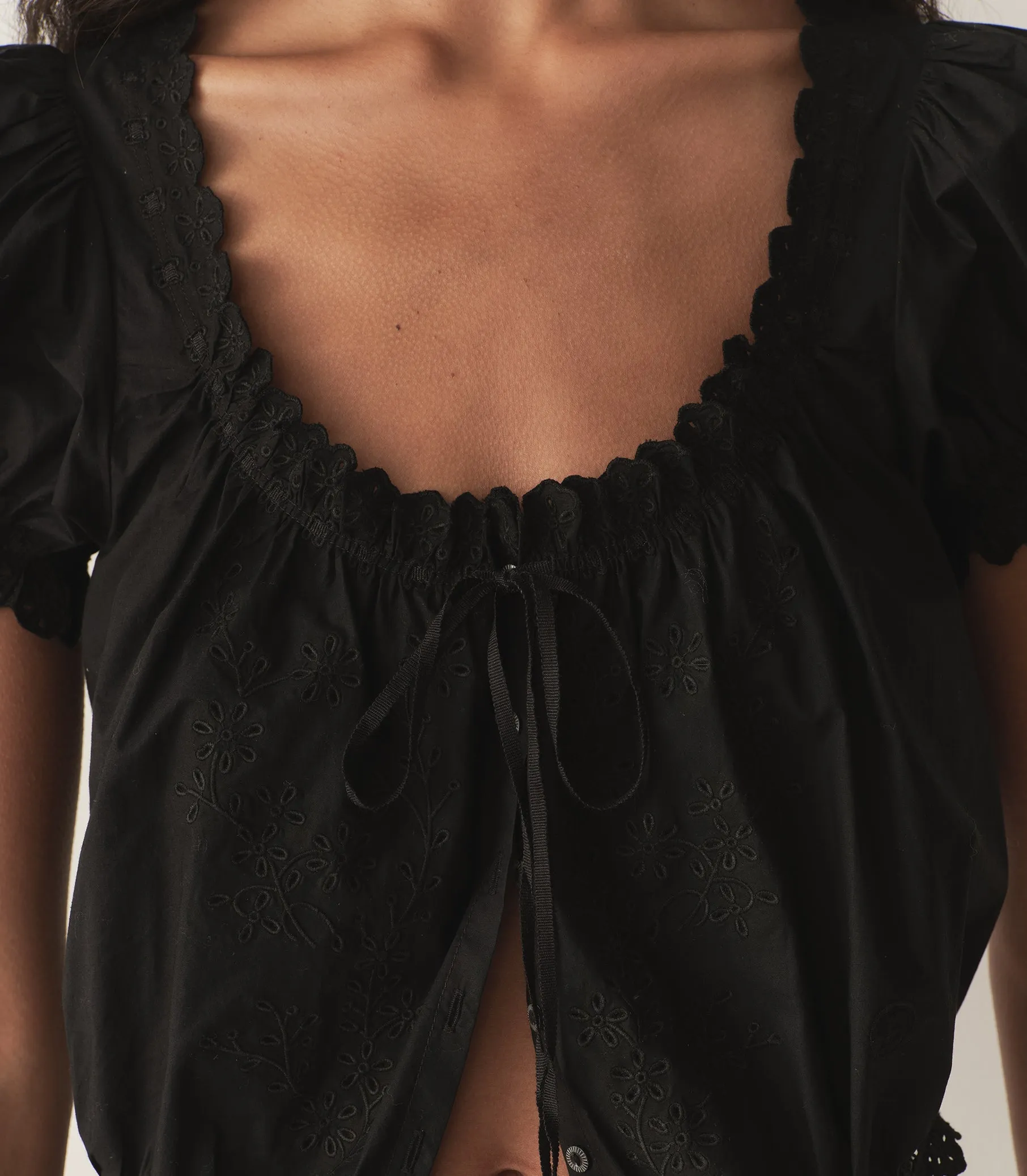 HMD -- NERA TOP -- BLACK sold by Doen product image thumbnail 2