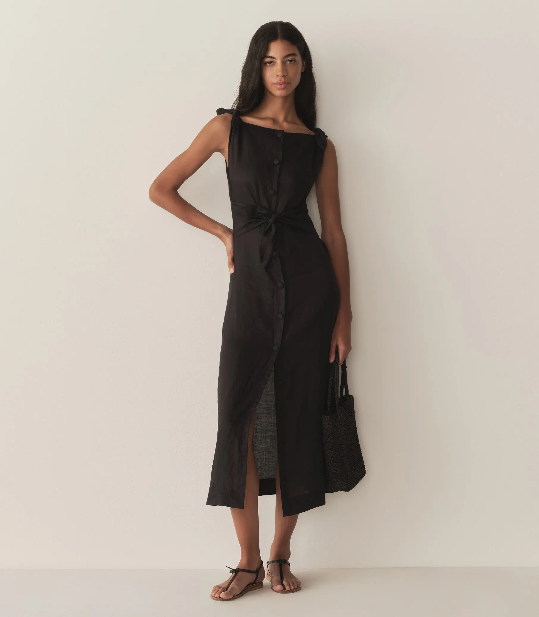 HMD -- LEVINE DRESS -- BLACK sold by Doen