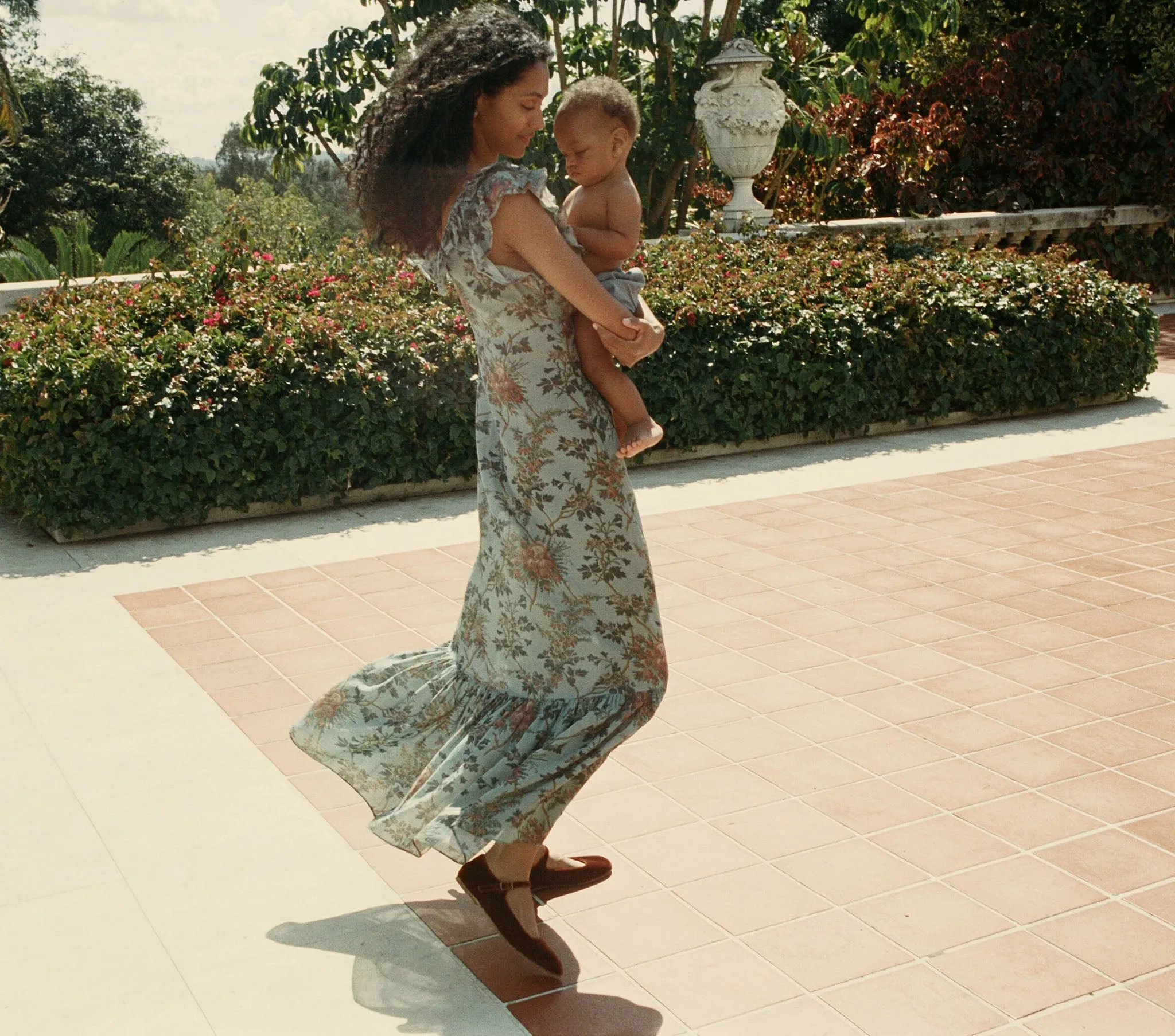 HMD -- LAVANDE DRESS -- BLUEBELL SUMMER FLORAL sold by Doen product image thumbnail 5