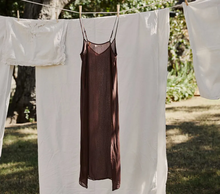 LONG DEEP V-NECK SLIP -- UMBER made by Doen