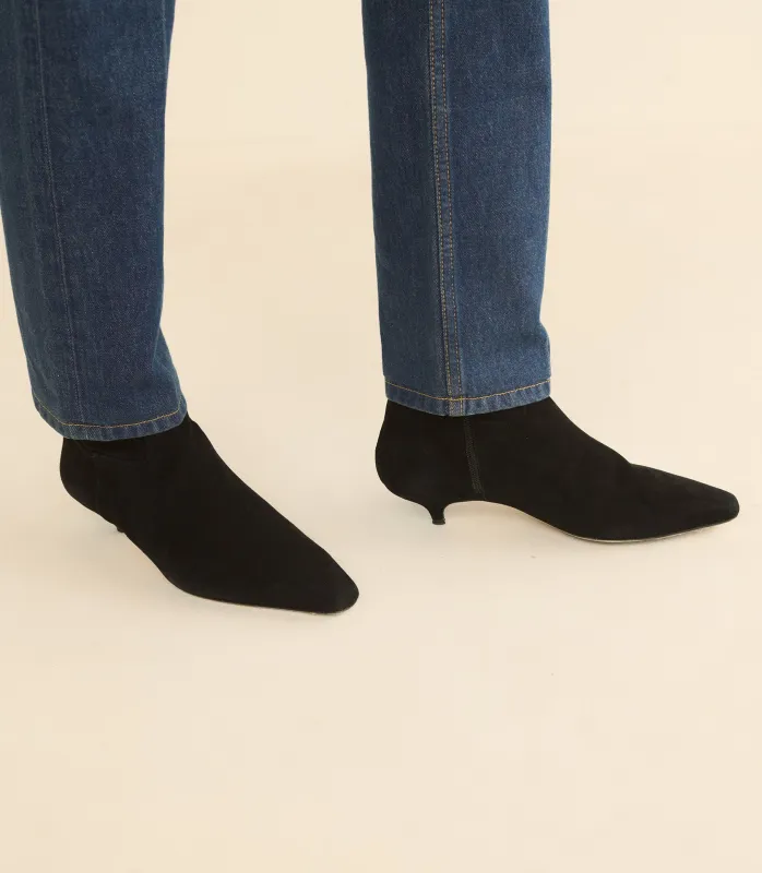 DEVI BOOT -- BLACK STRETCH SUEDE made by Doen