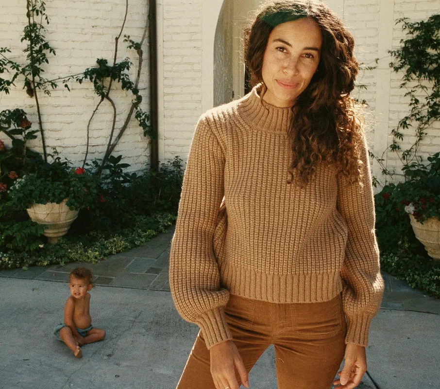 HMD -- LULU SWEATER -- ALMOND made by Doen