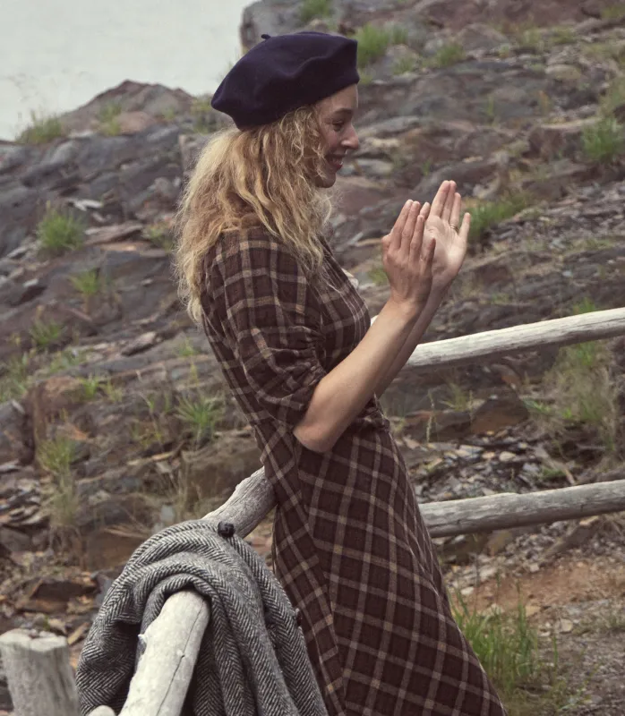 HMD -- GEORGIANNA BERET -- NAVY made by Doen