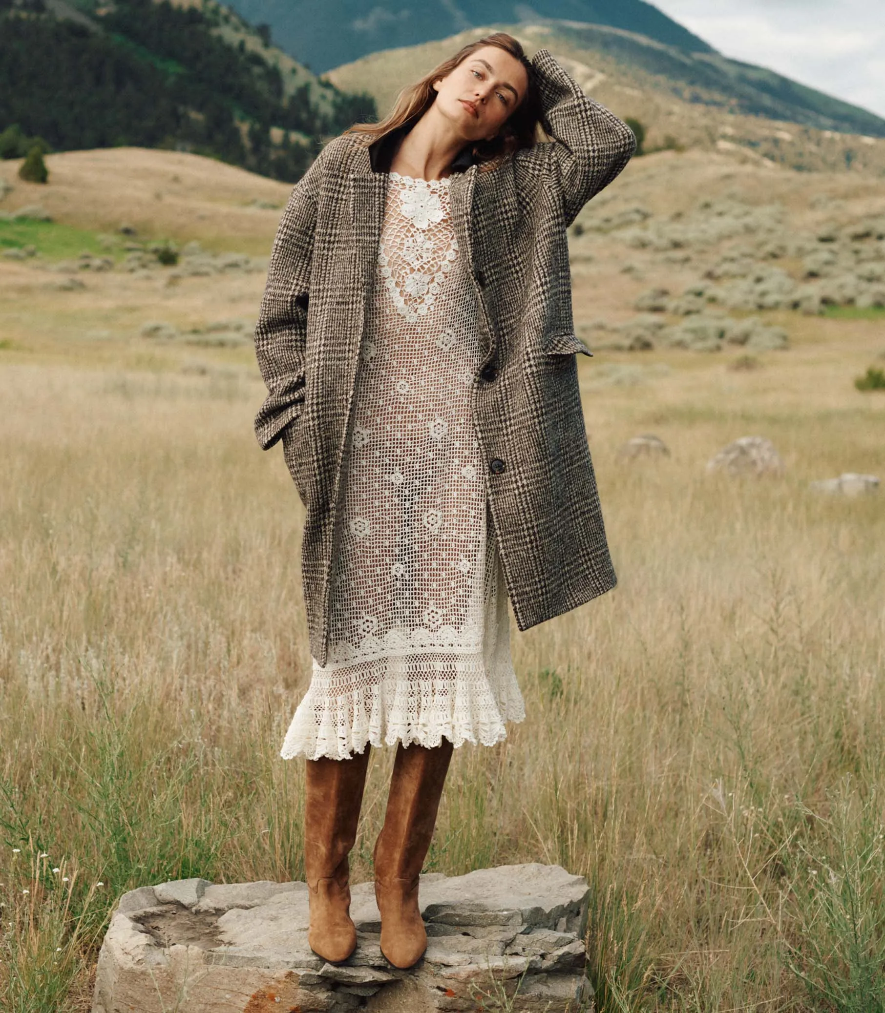 HMD -- DOVER COAT -- LASCELLE HOUNDSTOOTH CHECK sold by Doen