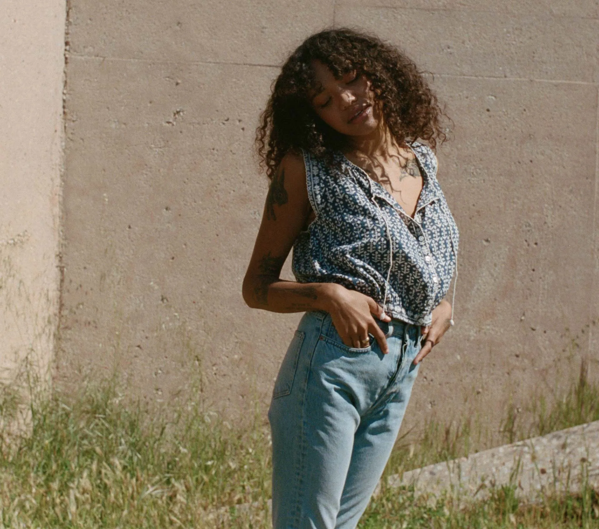 HMD -- ROWE TOP -- SOLEDAD BLOOM sold by Doen