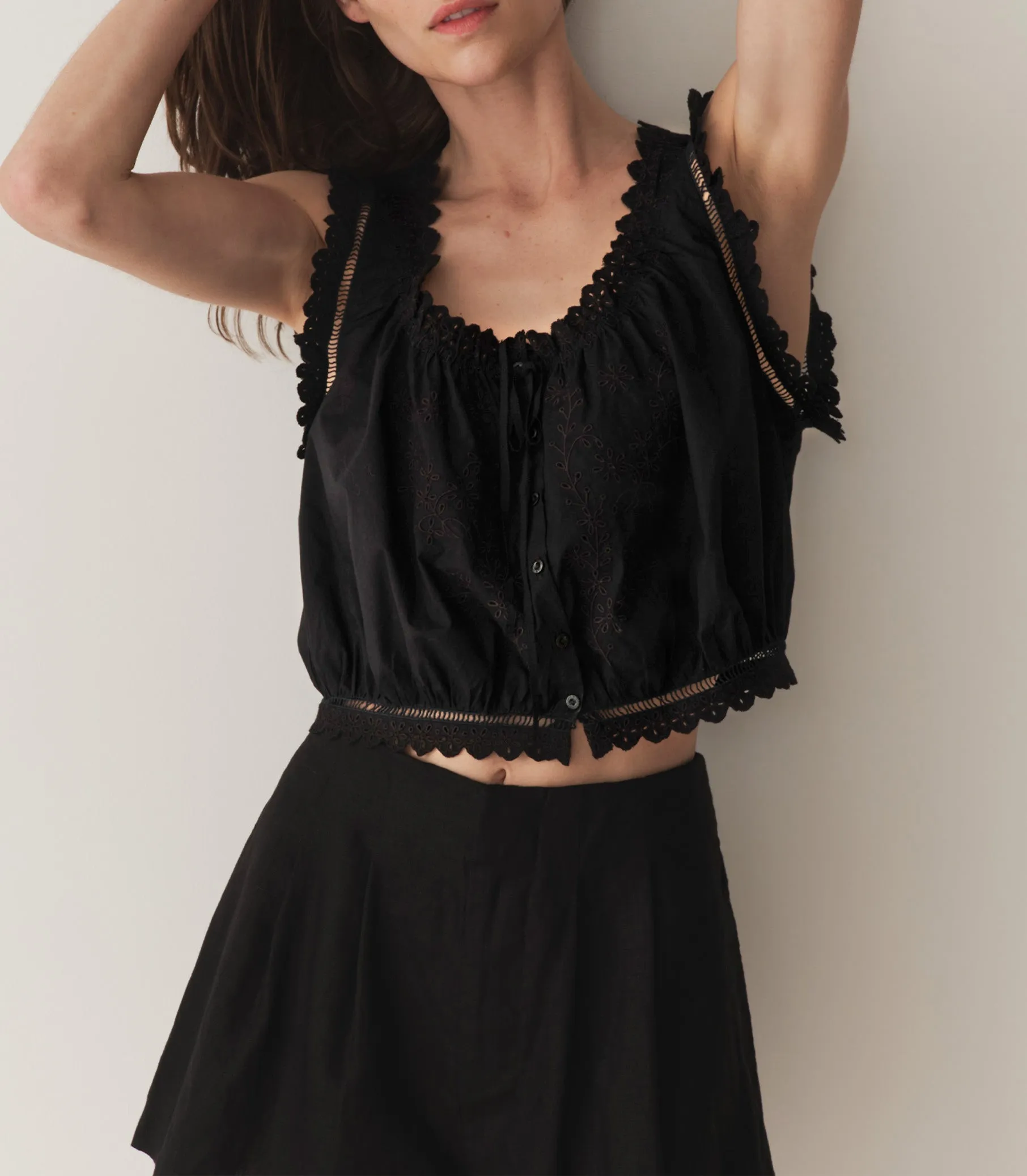 TRAVELER TOP -- BLACK sold by Doen