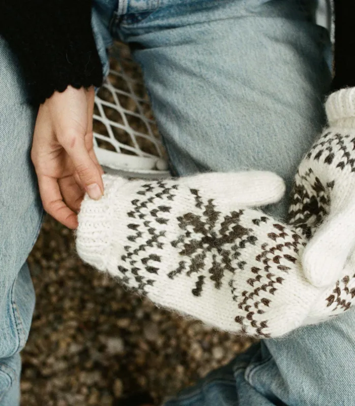 HMD -- LUMI MITTENS -- ALPS FAIR ISLE sold by Doen