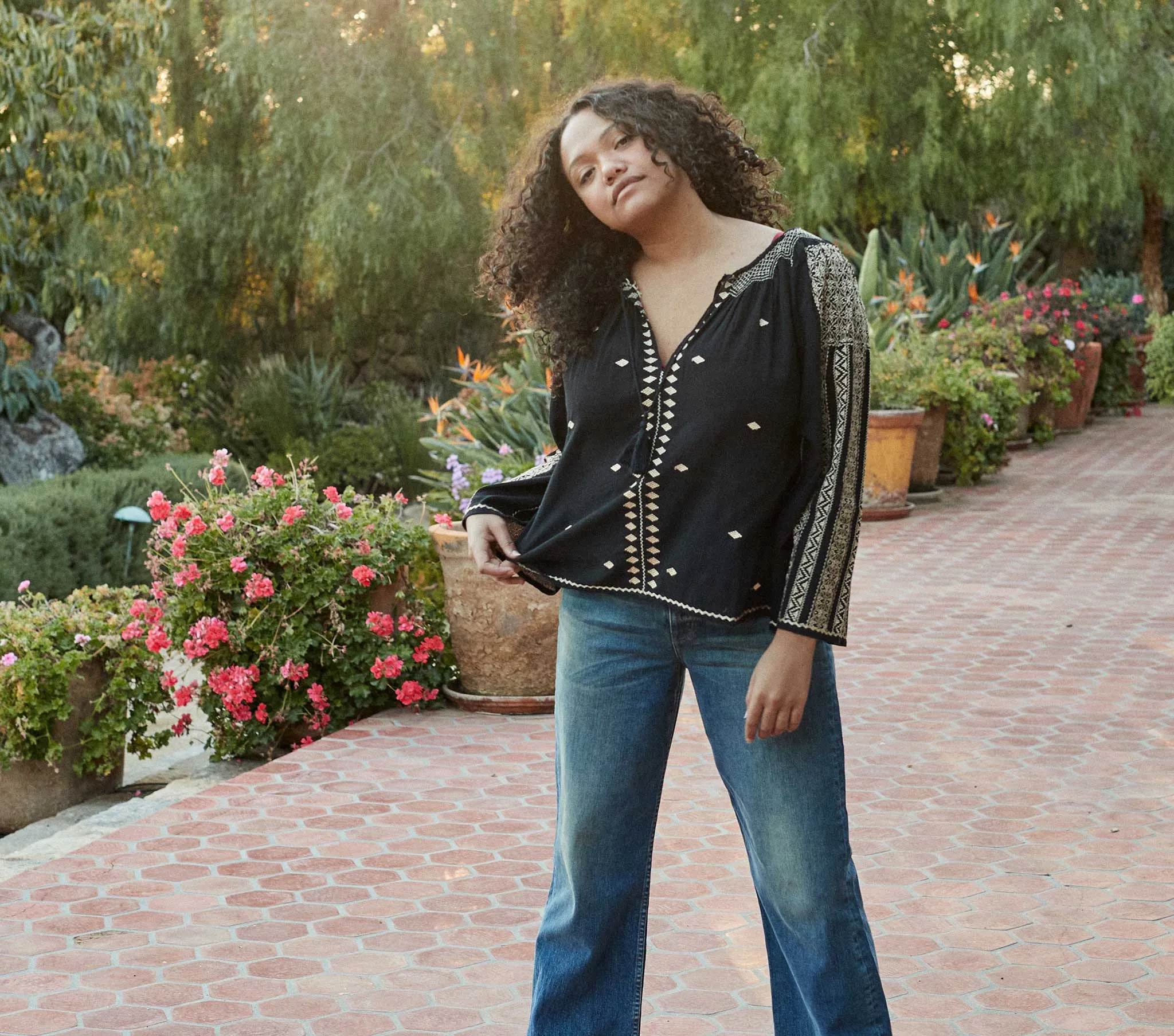 HMD -- VALADON TOP -- BLACK sold by Doen product image thumbnail 2