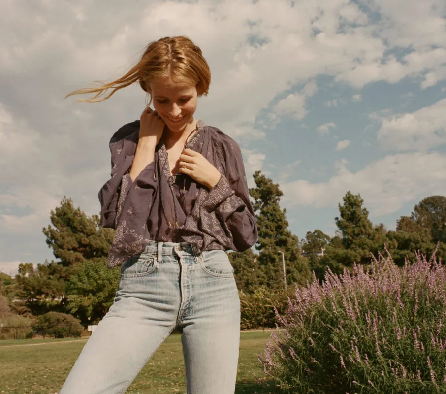 HMD -- MARIGOLD TOP -- INDIGO WHITE sold by Doen