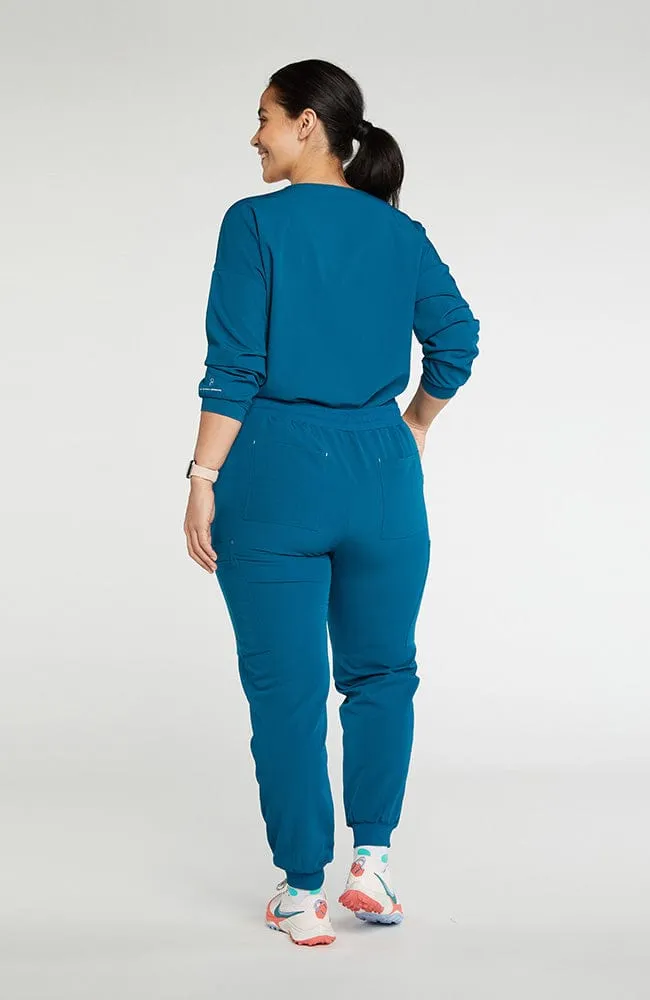 Alpine Dolman ¾ Sleeve 2-Pocket CORE Scrub Top sold by dolan product image thumbnail 3