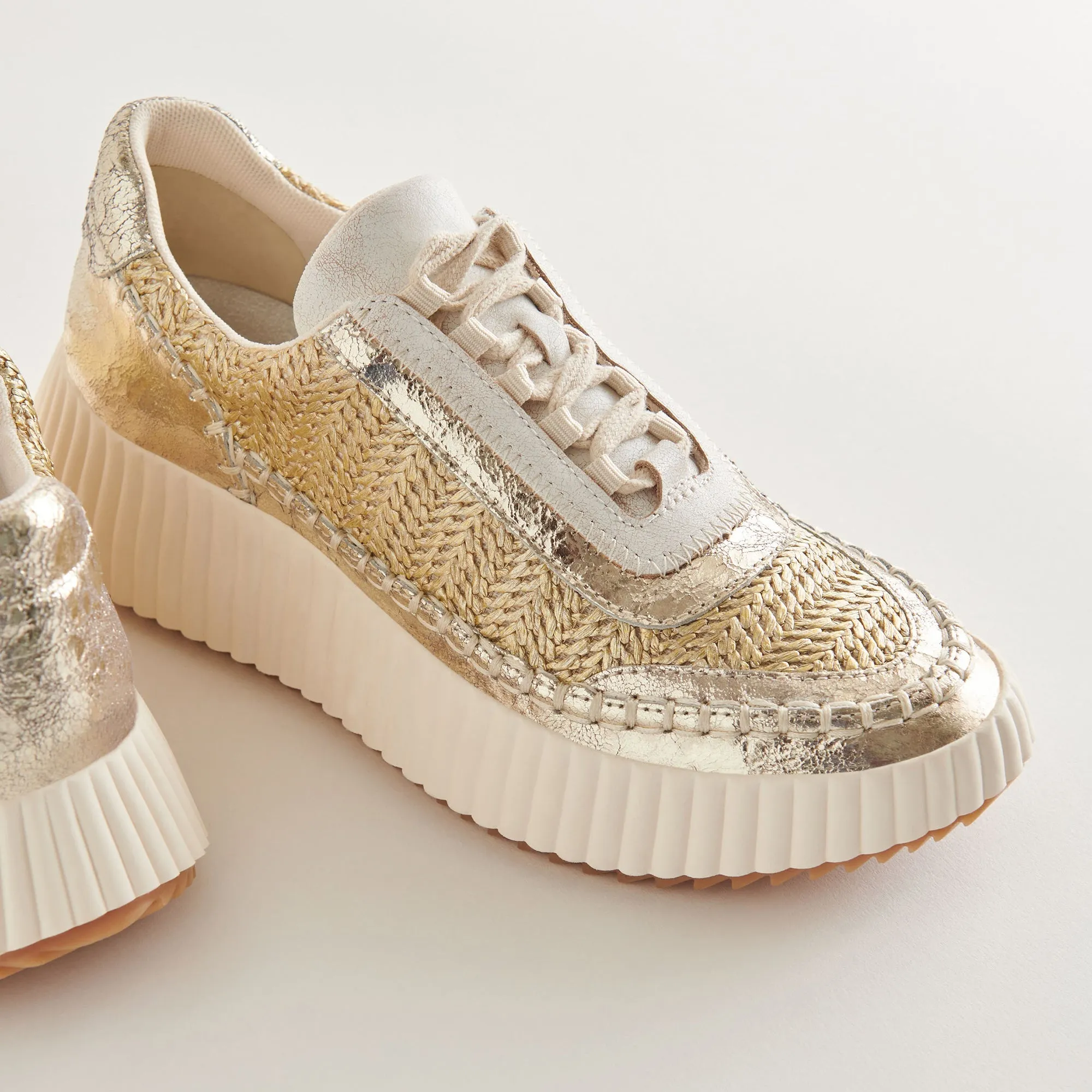 DOLEN SNEAKERS GOLD KNIT - re:vita sold by Dolce Vita product image thumbnail 5