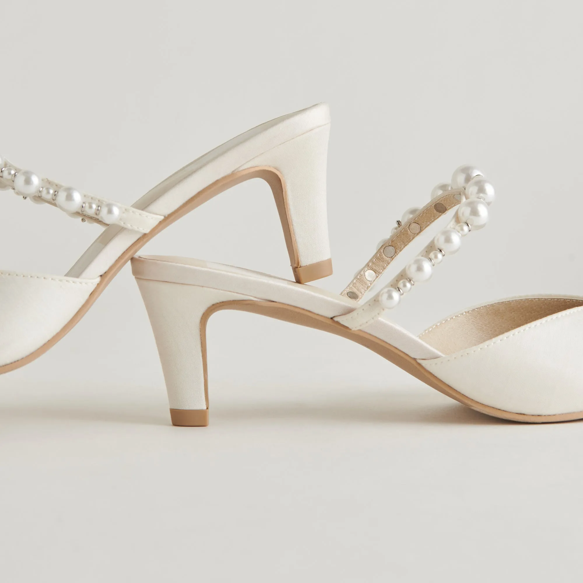 KANIKA PEARL MID HEELS VANILLA PEARLS sold by Dolce Vita product image thumbnail 4