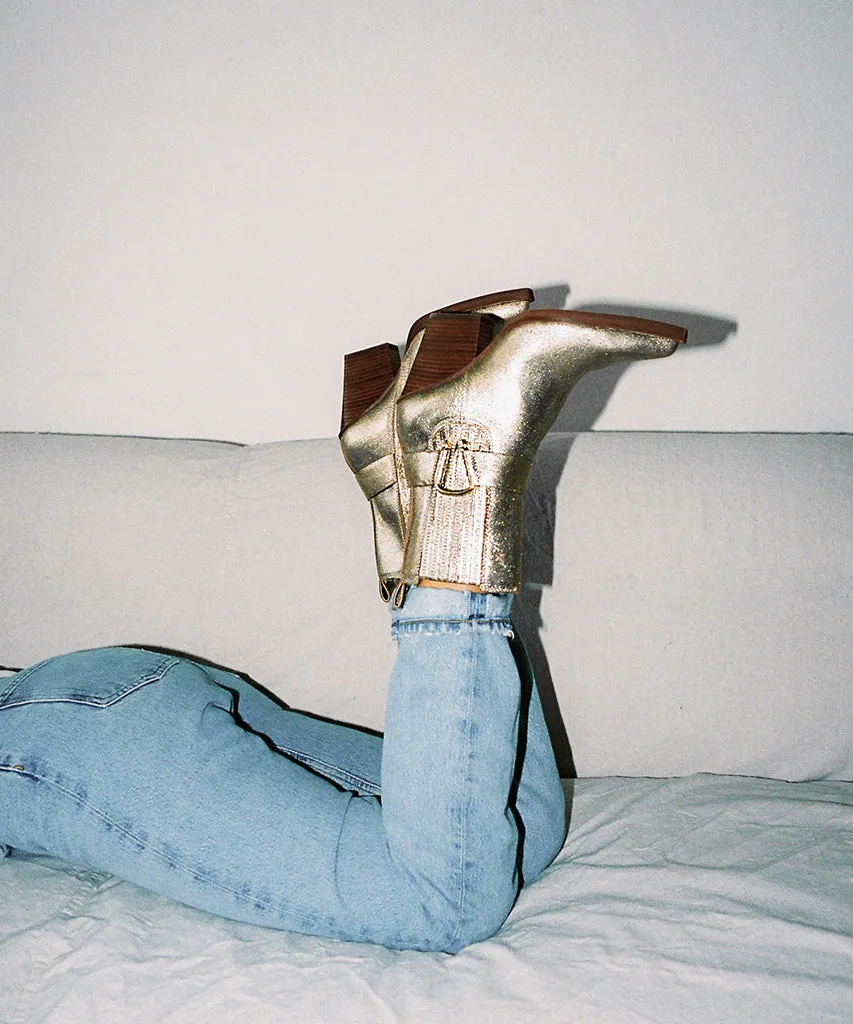 BOUNTY BOOTS ROSE GOLD DISTRESSED LEATHER - re:vita sold by Dolce Vita product image thumbnail 4