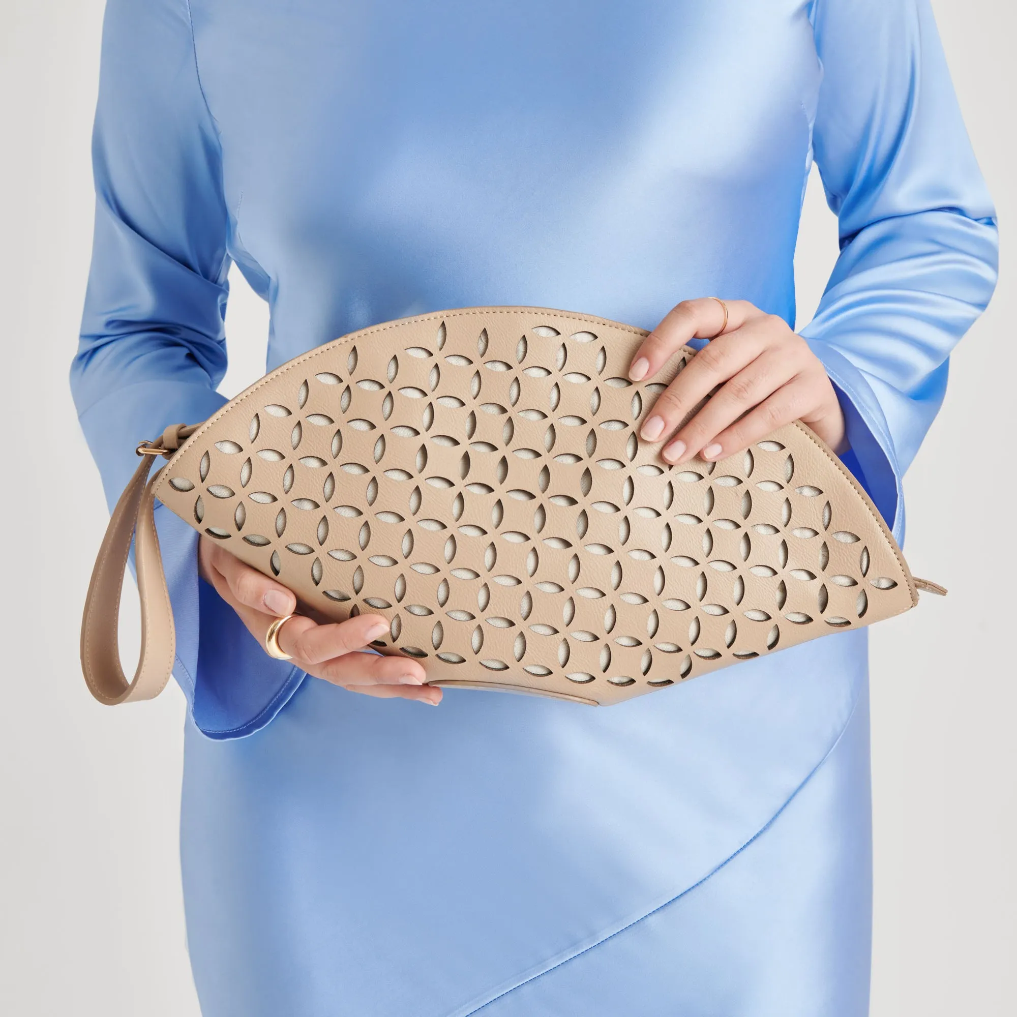ISOLDE CLUTCH BEIGE STELLA sold by Dolce Vita product image thumbnail 2