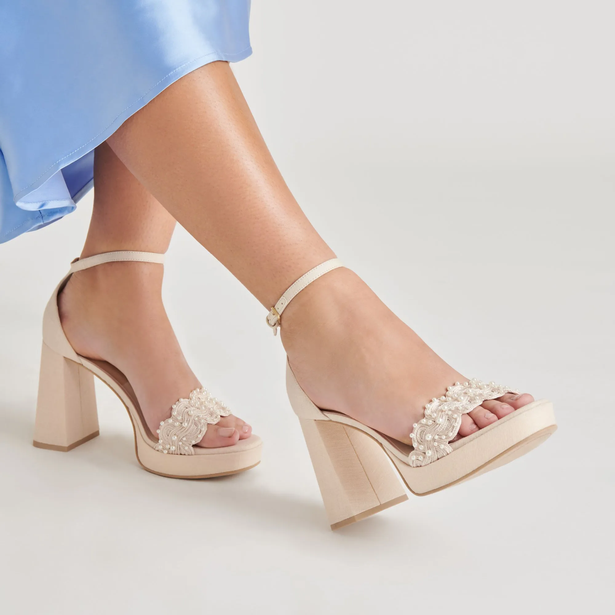 PELTIN PEARL HEELS VANILLA WOVEN RAFFIA sold by Dolce Vita product image thumbnail 2