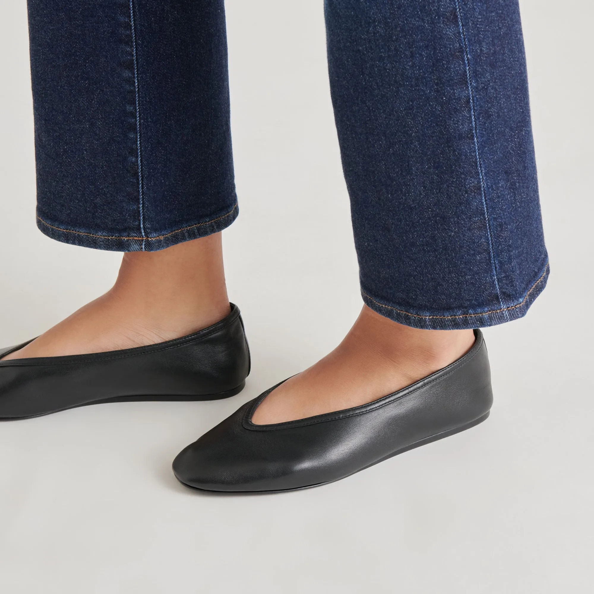 BRAIDY BALLET FLATS BLACK LEATHER sold by Dolce Vita product image thumbnail 3