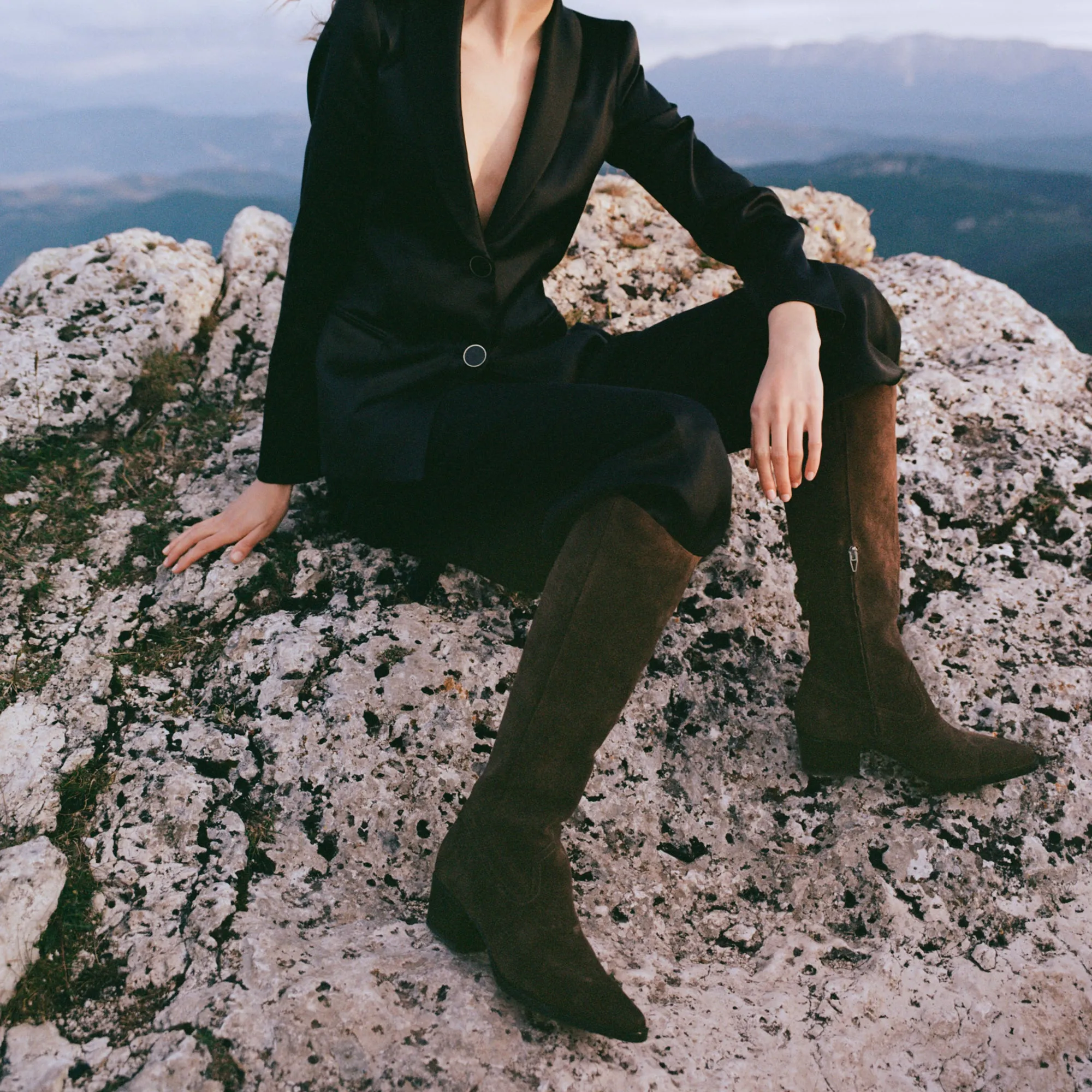 VIRONA H2O BOOTS DK BROWN SUEDE sold by Dolce Vita product image thumbnail 2