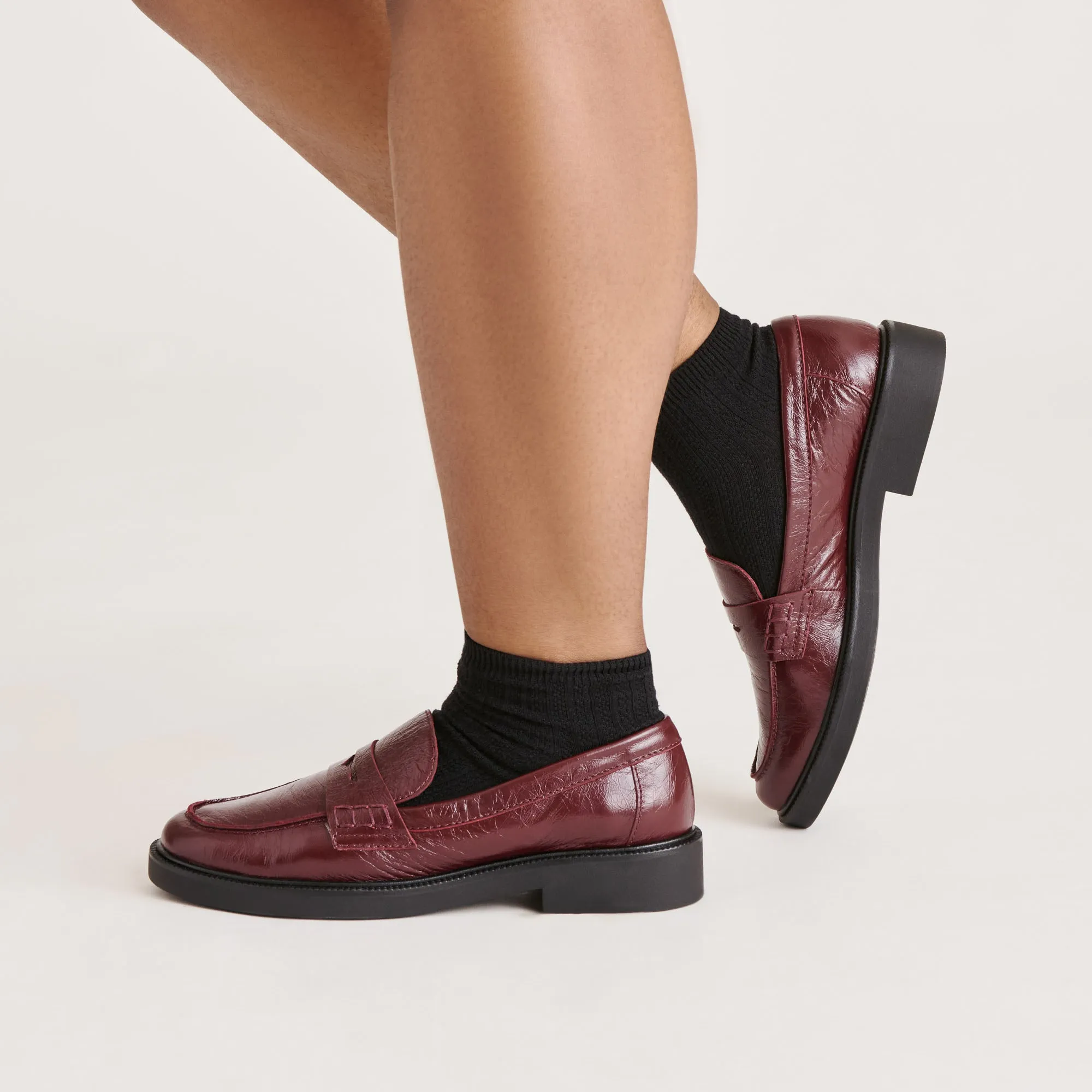 3 PACK CABLE ANKLET SOCKS BLACK WHITE sold by Dolce Vita product image thumbnail 2