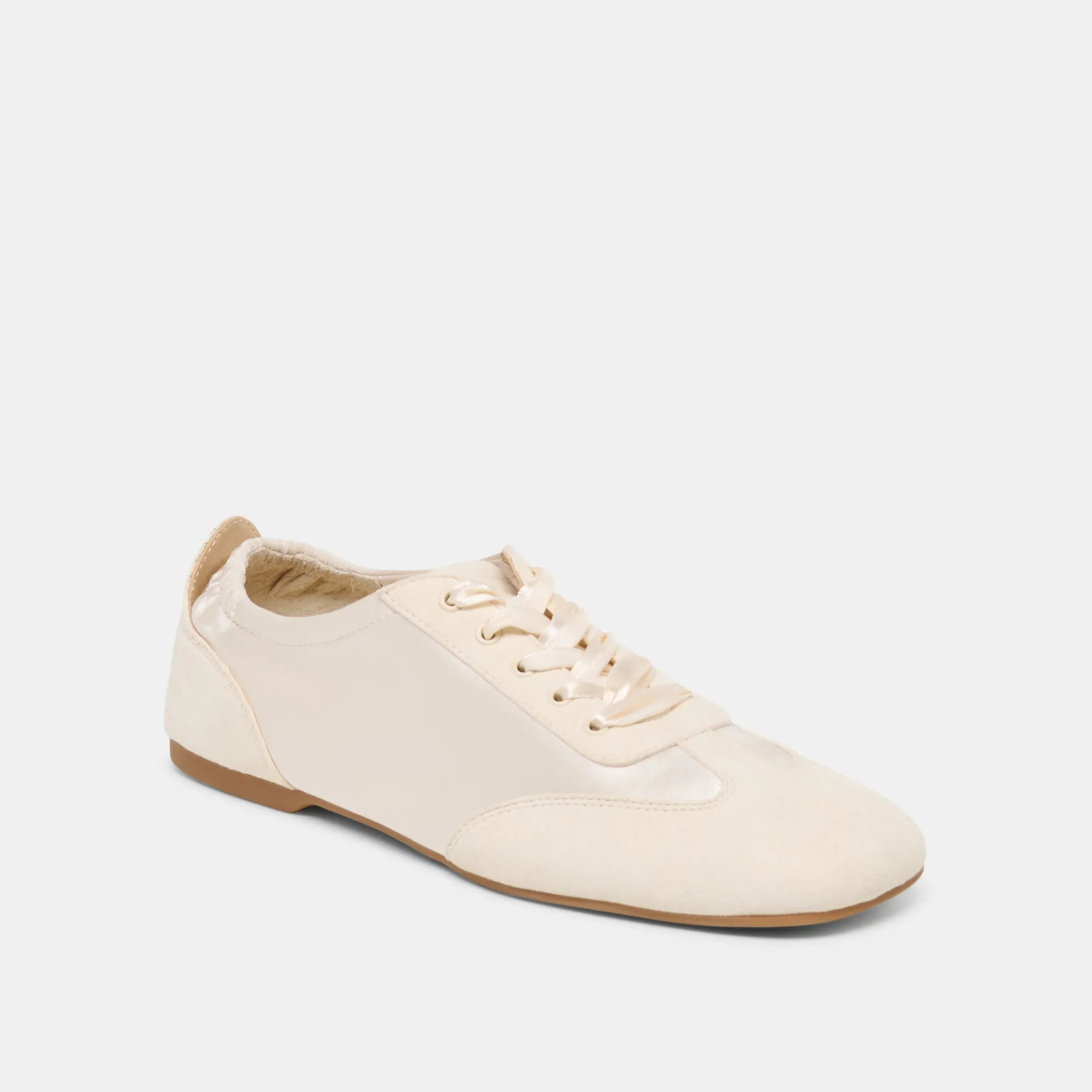 ITZY SNEAKERS VANILLA SATIN sold by Dolce Vita product image thumbnail 2