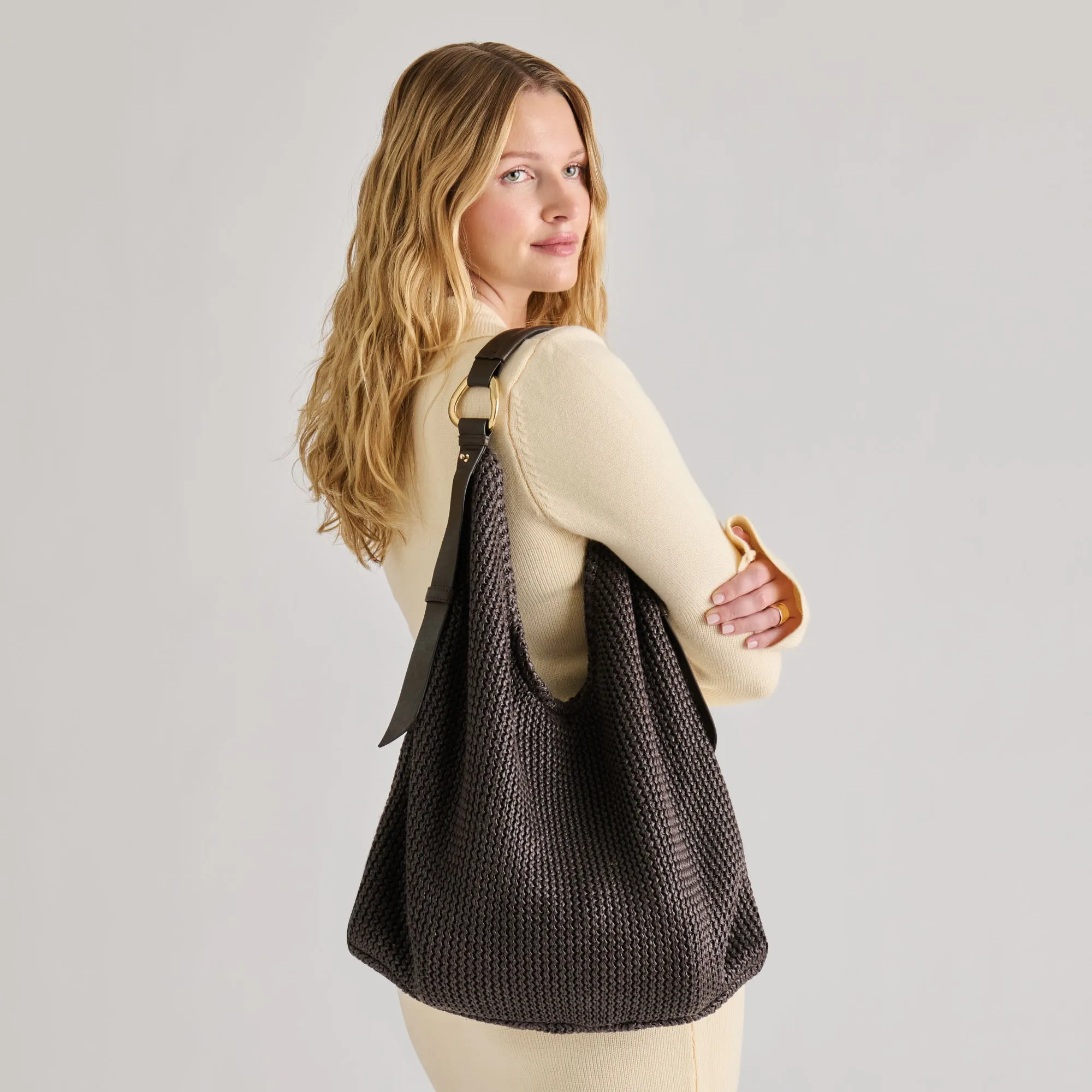 MIRIEL TOTE CHOCOLATE RAFFIA sold by Dolce Vita product image thumbnail 2