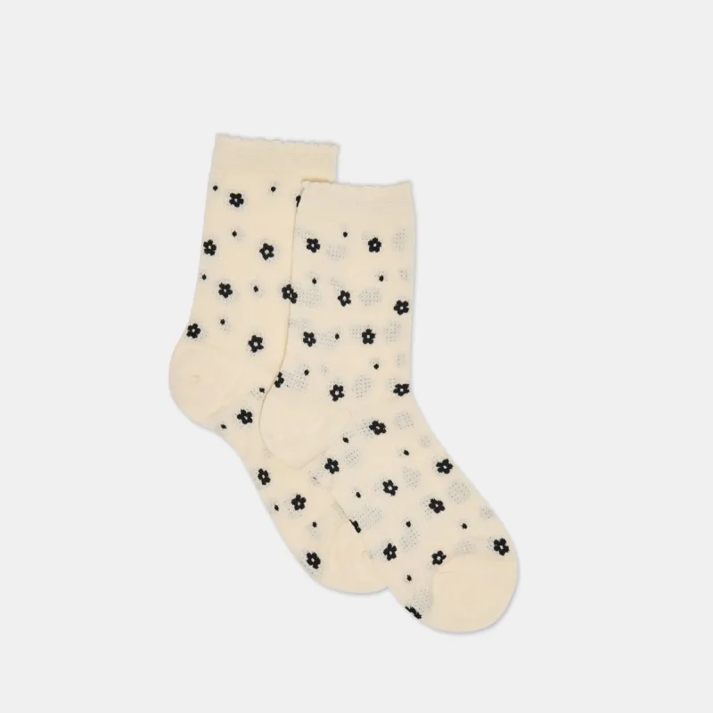 FLOWER MESH ANKLET SOCKS WHITE BLACK sold by Dolce Vita