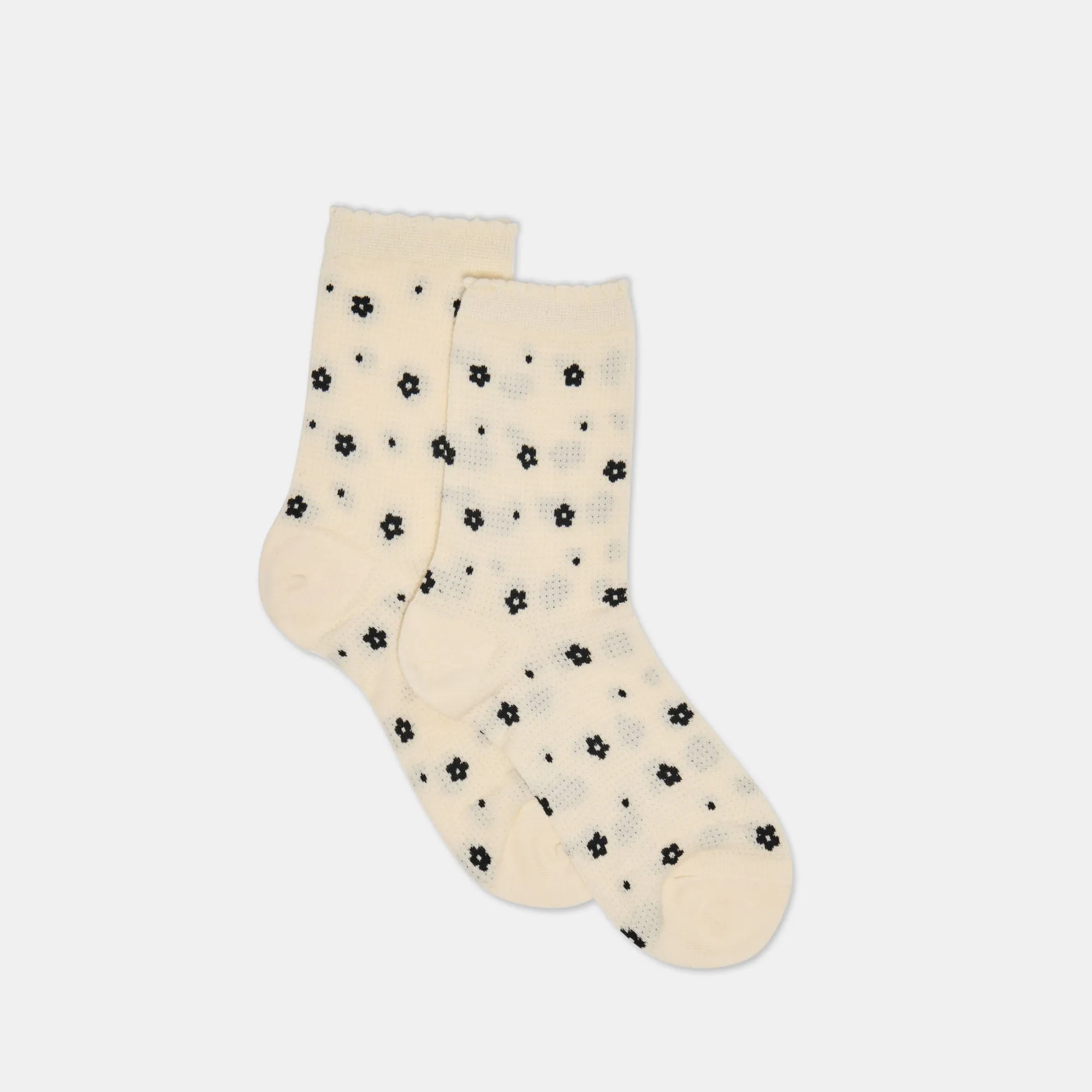 FLOWER MESH ANKLET SOCKS WHITE BLACK sold by Dolce Vita