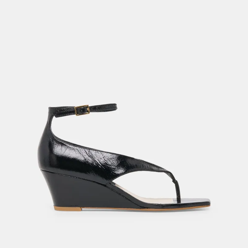 QUINNY WEDGES BLACK LEATHER made by Dolce Vita